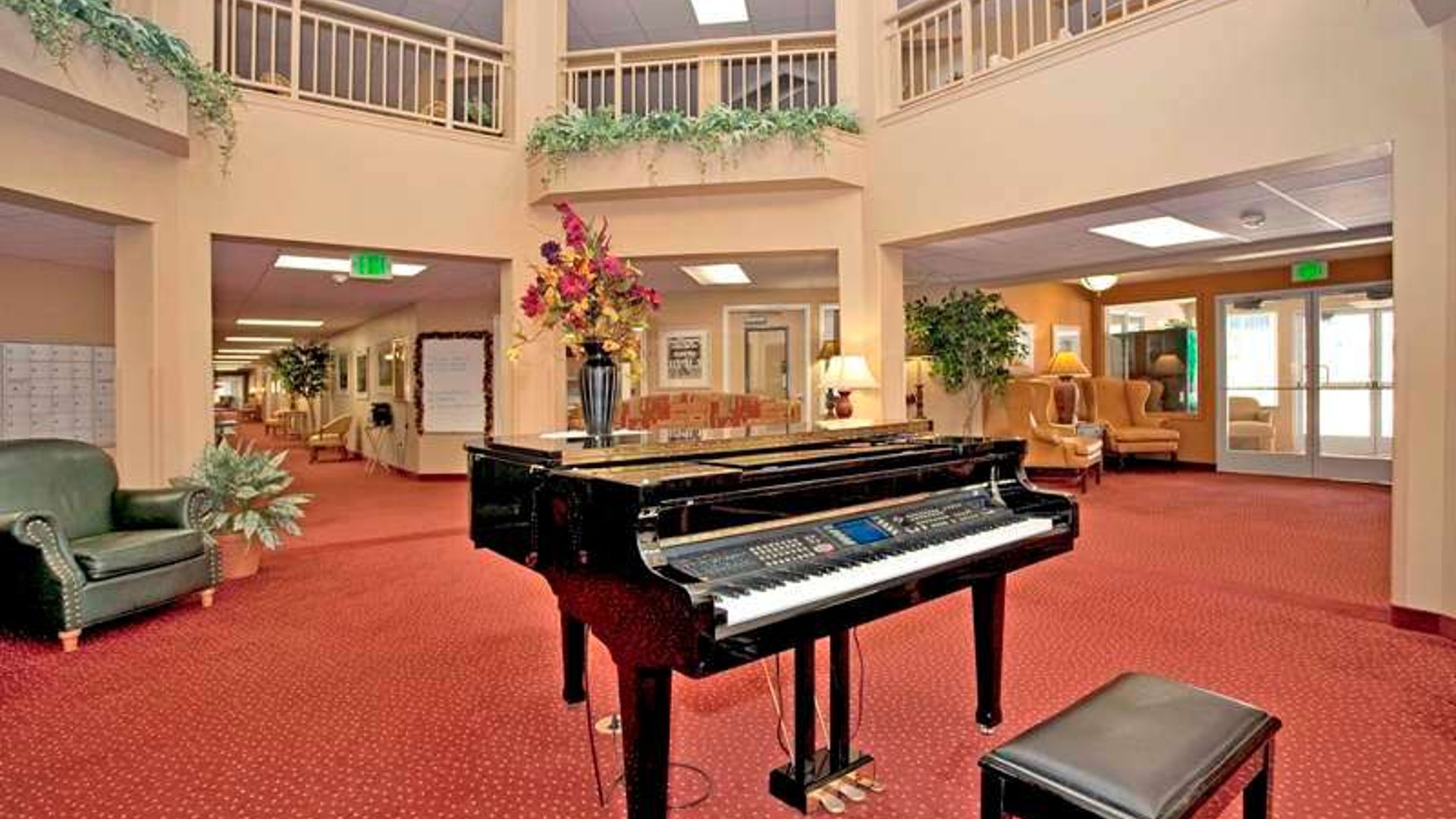 System.Collections.Generic.List`1[AFS.Common.Models.Photo] - Image 2