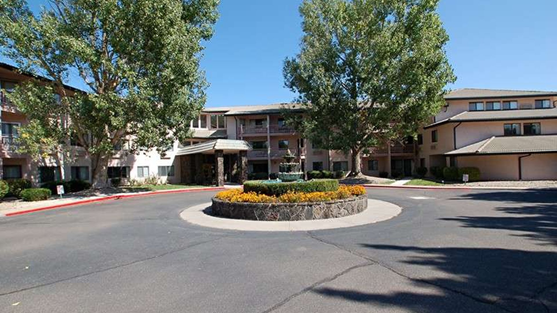 System.Collections.Generic.List`1[AFS.Common.Models.Photo] - Image 1