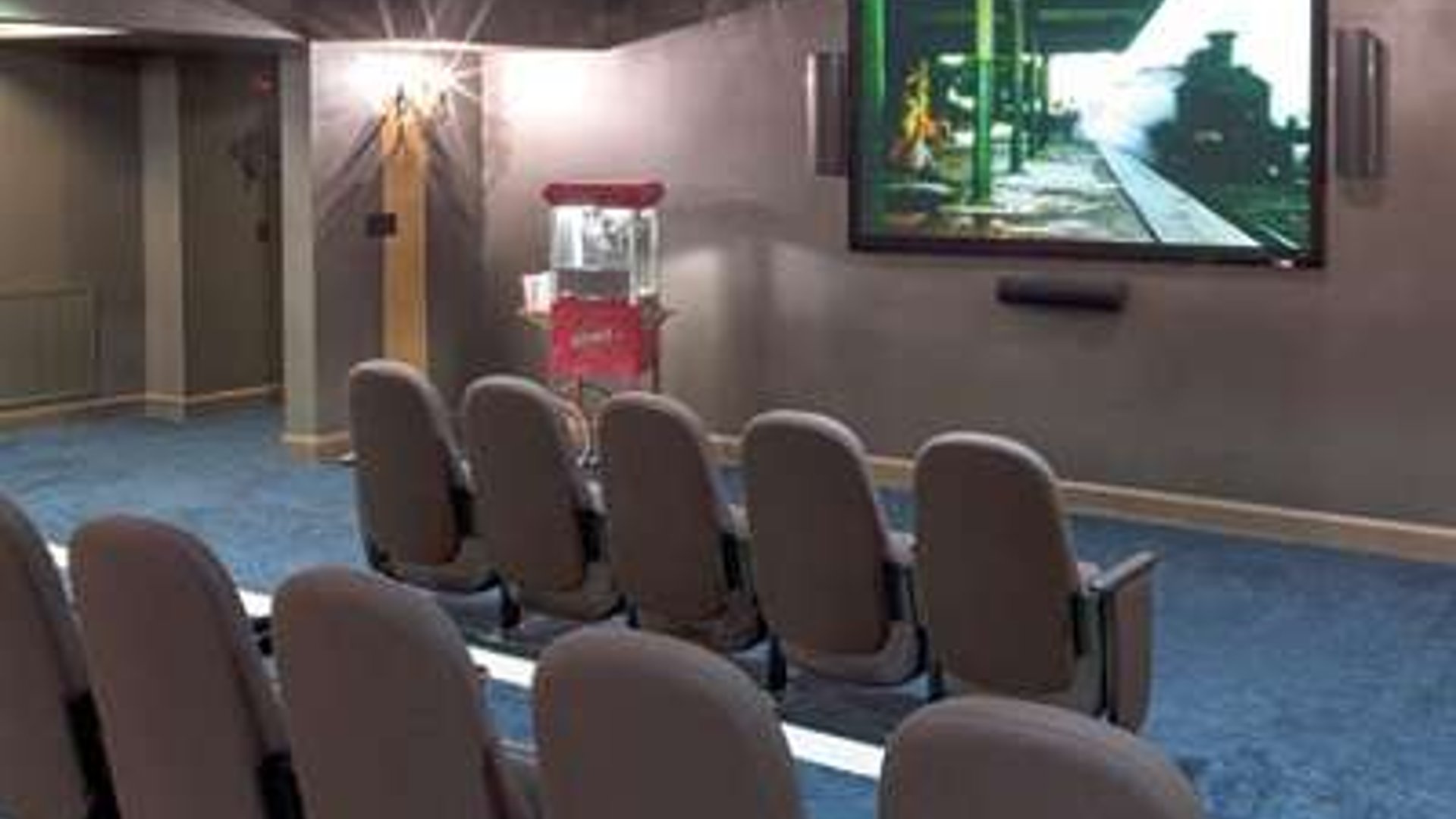 System.Collections.Generic.List`1[AFS.Common.Models.Photo] - Image 3