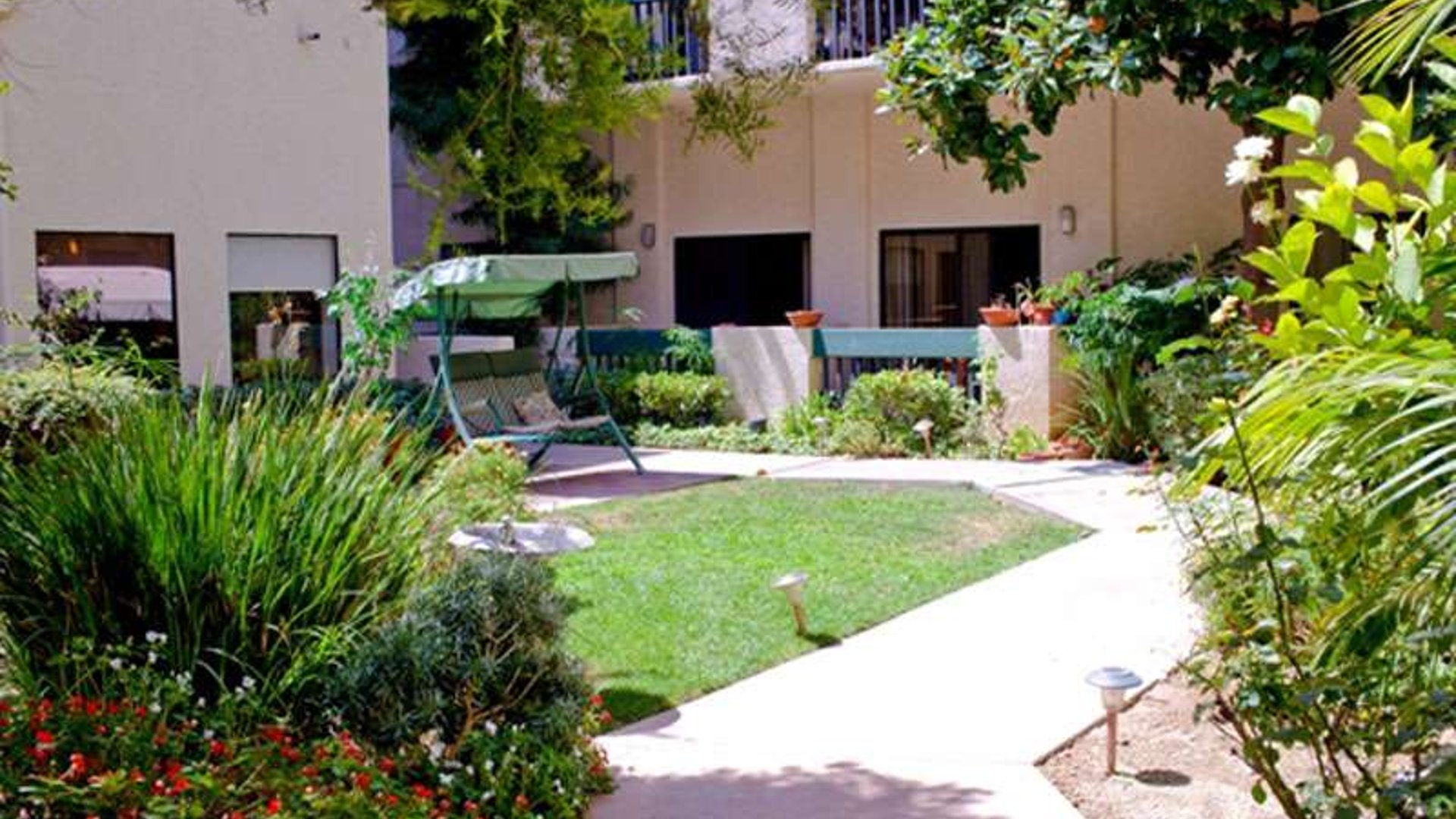 System.Collections.Generic.List`1[AFS.Common.Models.Photo] - Image 3