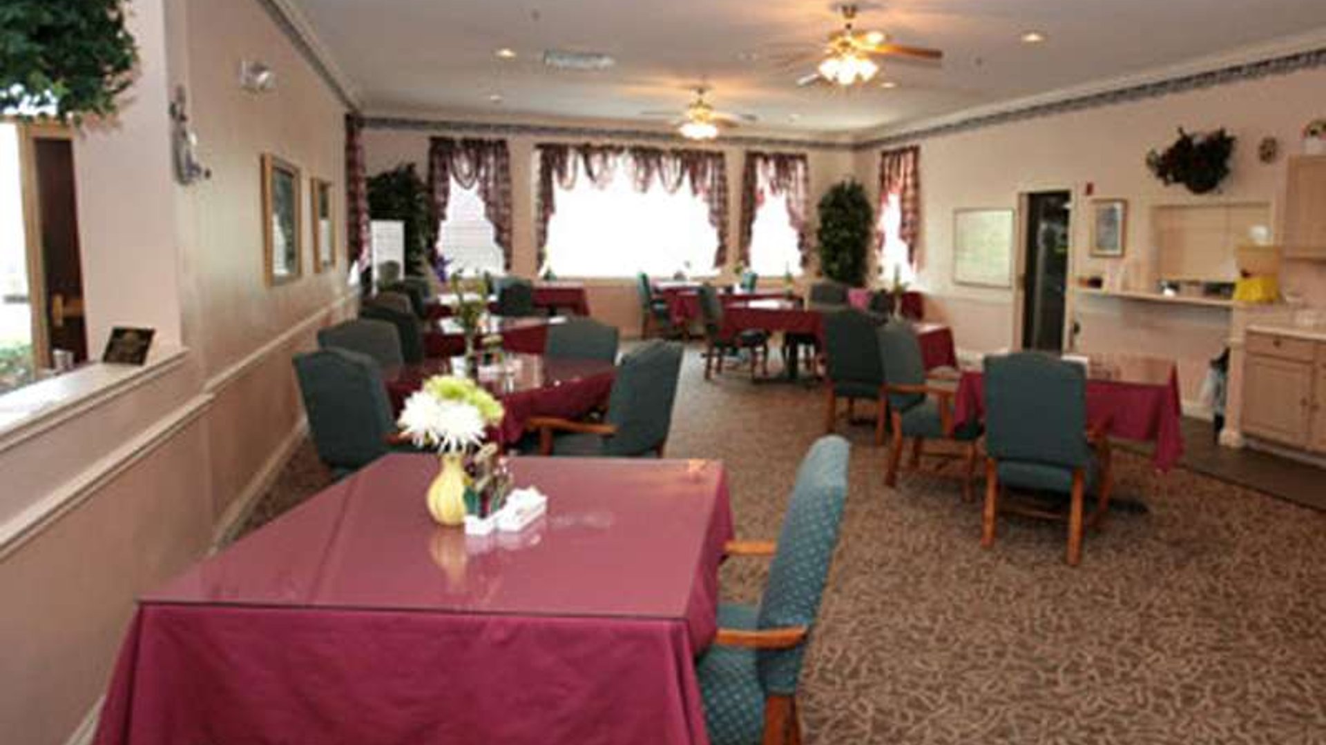 System.Collections.Generic.List`1[AFS.Common.Models.Photo] - Image 3