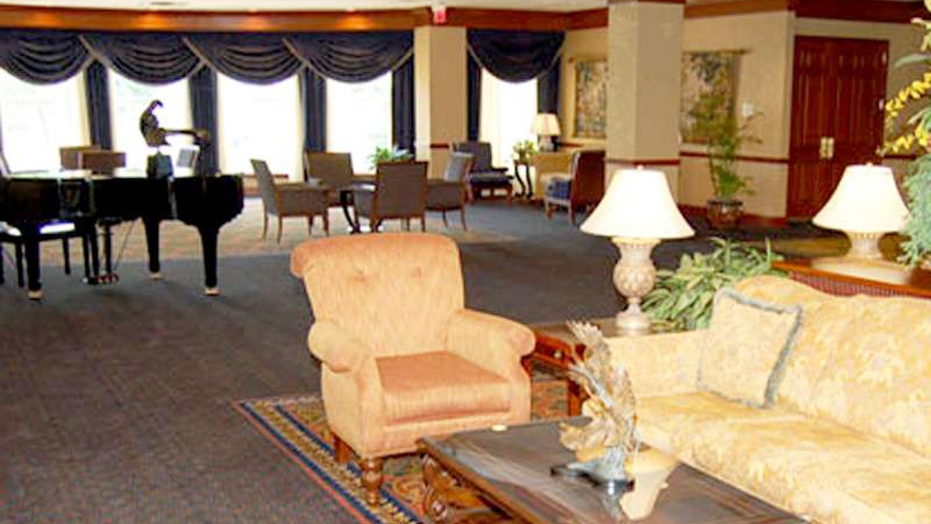 System.Collections.Generic.List`1[AFS.Common.Models.Photo] - Image 5