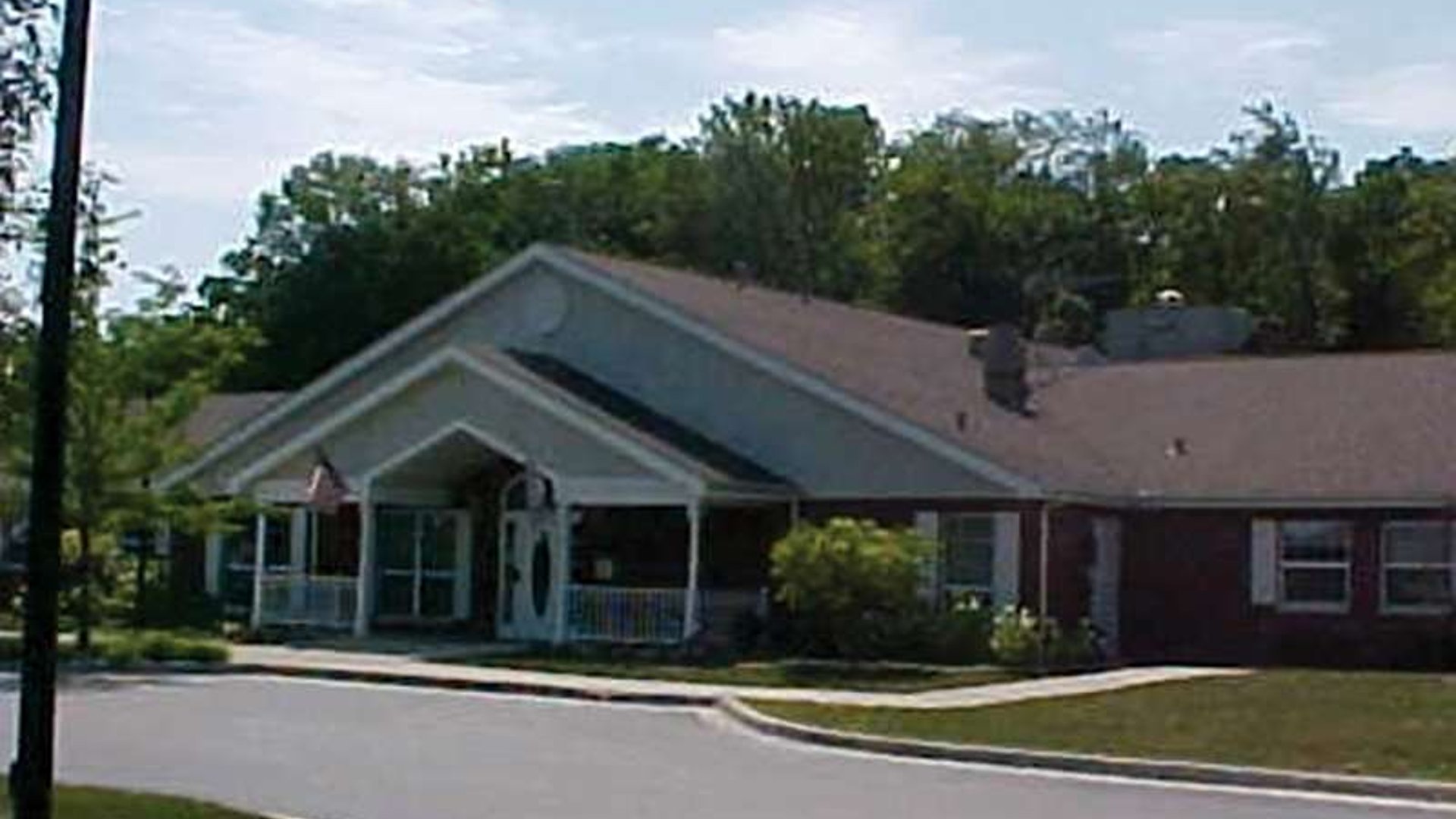 System.Collections.Generic.List`1[AFS.Common.Models.Photo] - Image 1