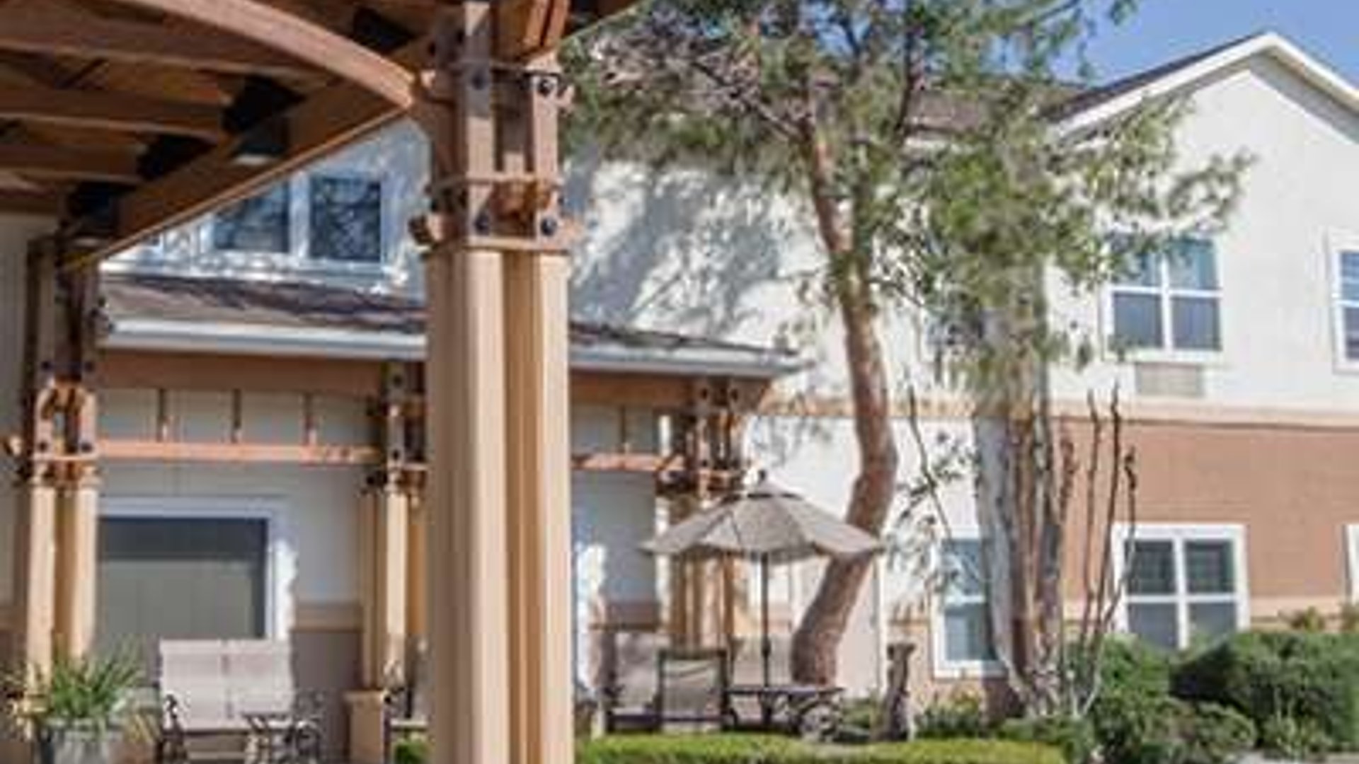 System.Collections.Generic.List`1[AFS.Common.Models.Photo] - Image 4