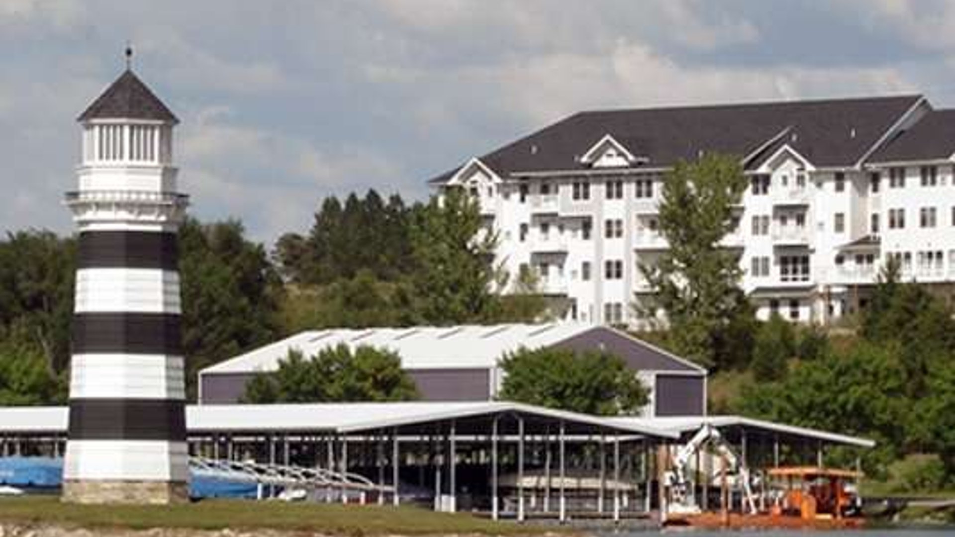 System.Collections.Generic.List`1[AFS.Common.Models.Photo] - Image 1