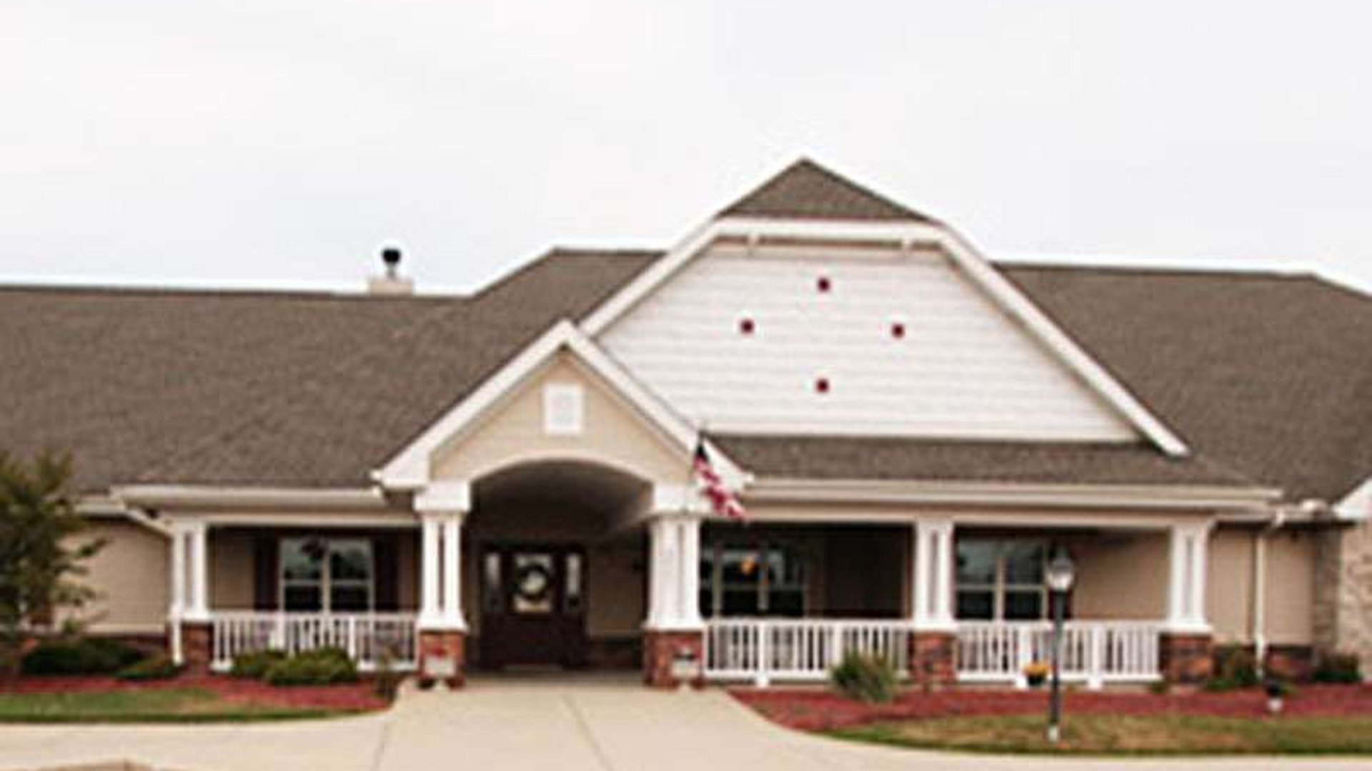 System.Collections.Generic.List`1[AFS.Common.Models.Photo] - Image 1