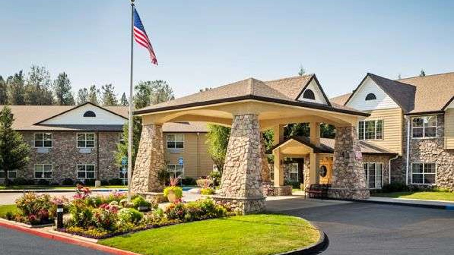 System.Collections.Generic.List`1[AFS.Common.Models.Photo] - Image 1