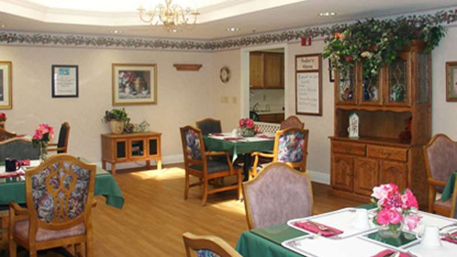 System.Collections.Generic.List`1[AFS.Common.Models.Photo] - Image 2