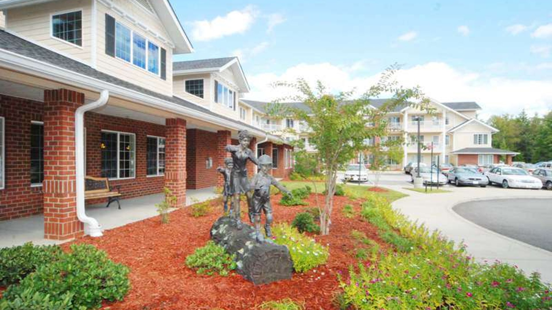 System.Collections.Generic.List`1[AFS.Common.Models.Photo] - Image 6