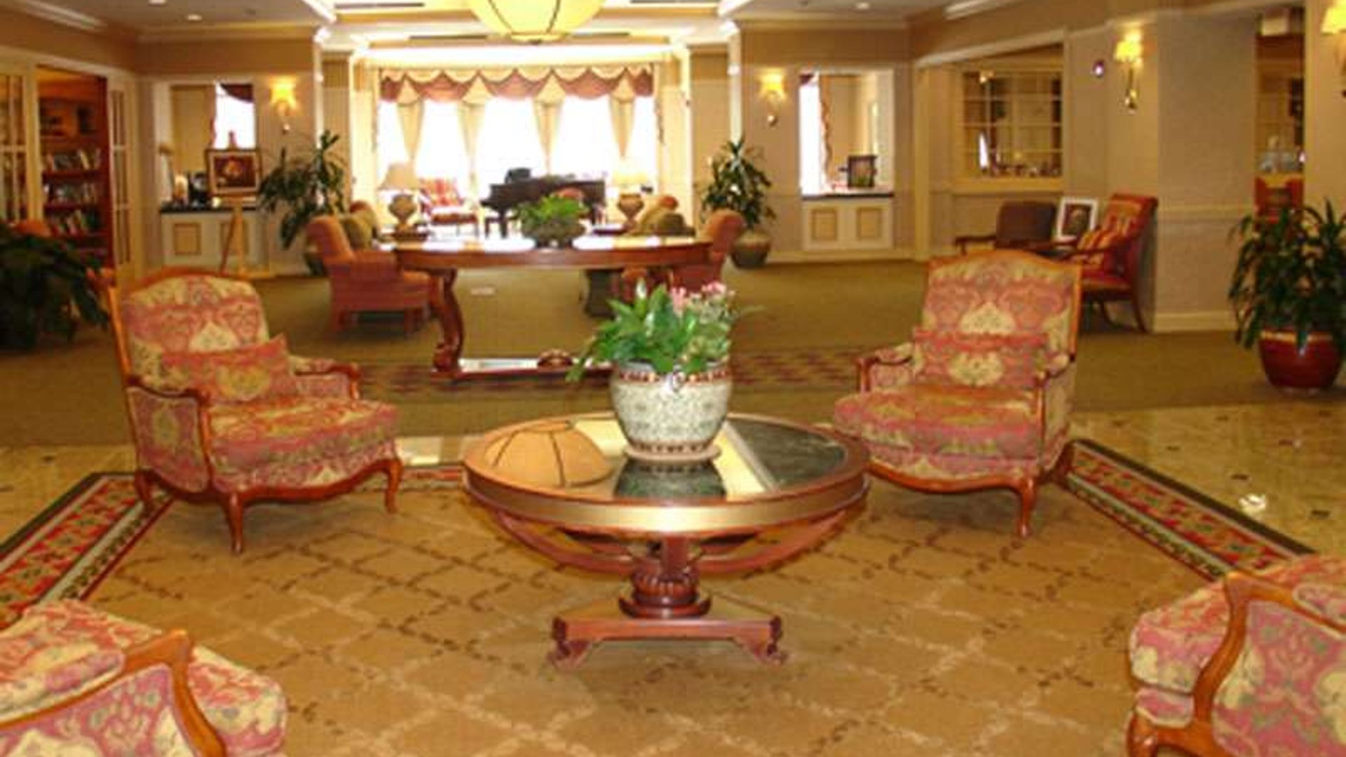 System.Collections.Generic.List`1[AFS.Common.Models.Photo] - Image 2