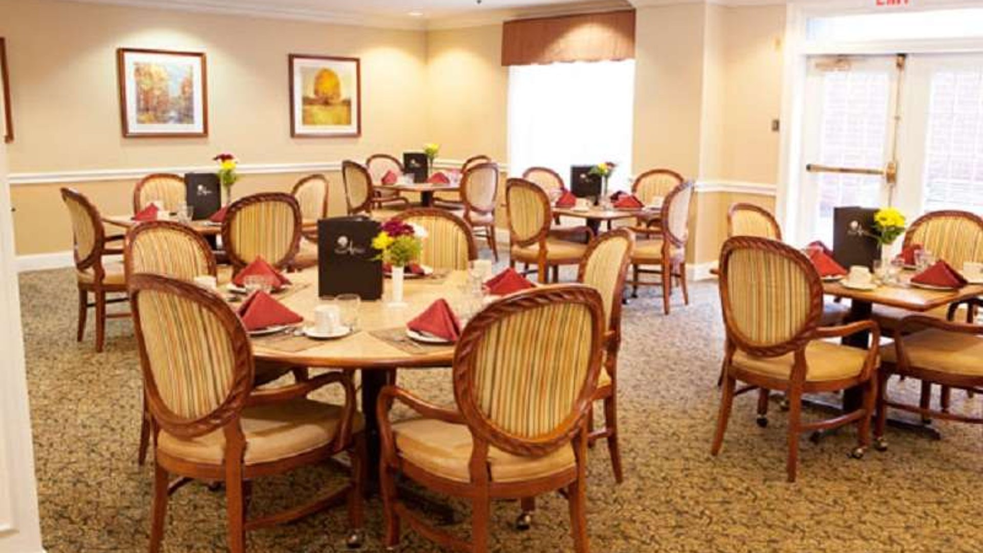 System.Collections.Generic.List`1[AFS.Common.Models.Photo] - Image 2