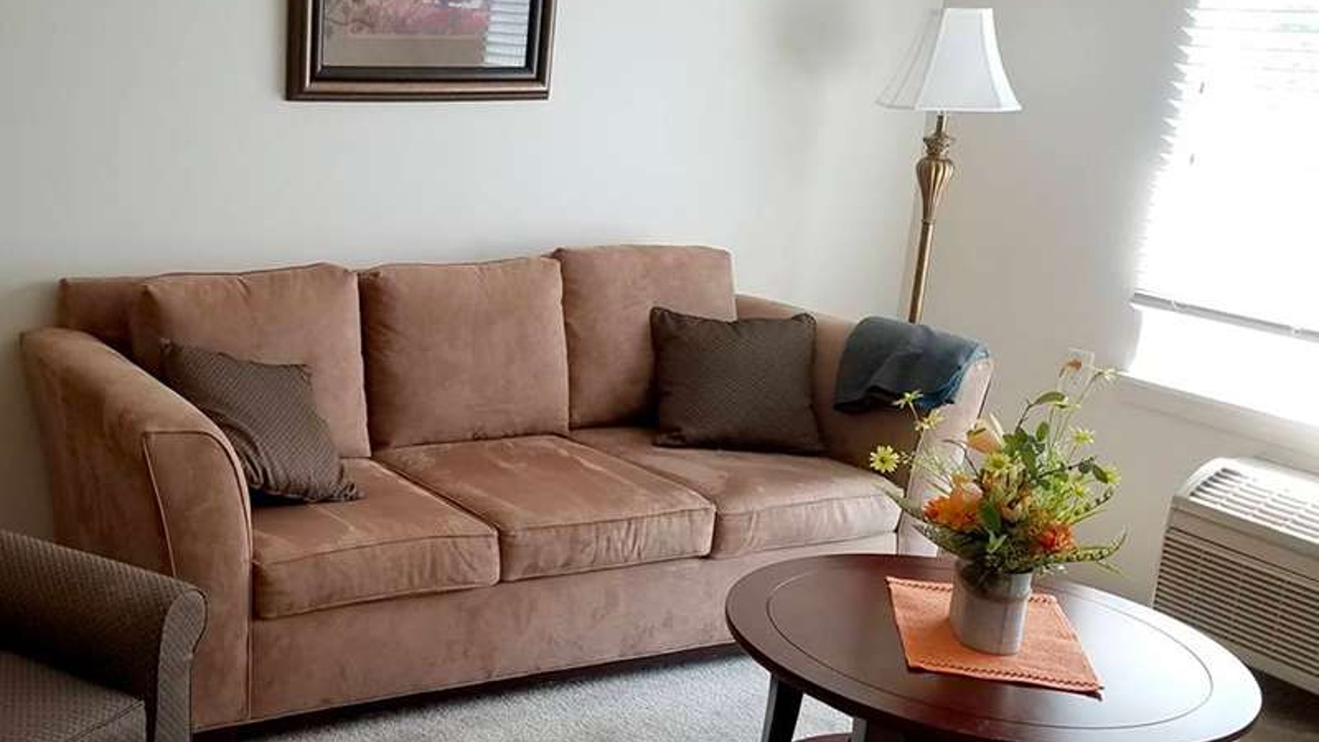 System.Collections.Generic.List`1[AFS.Common.Models.Photo] - Image 5