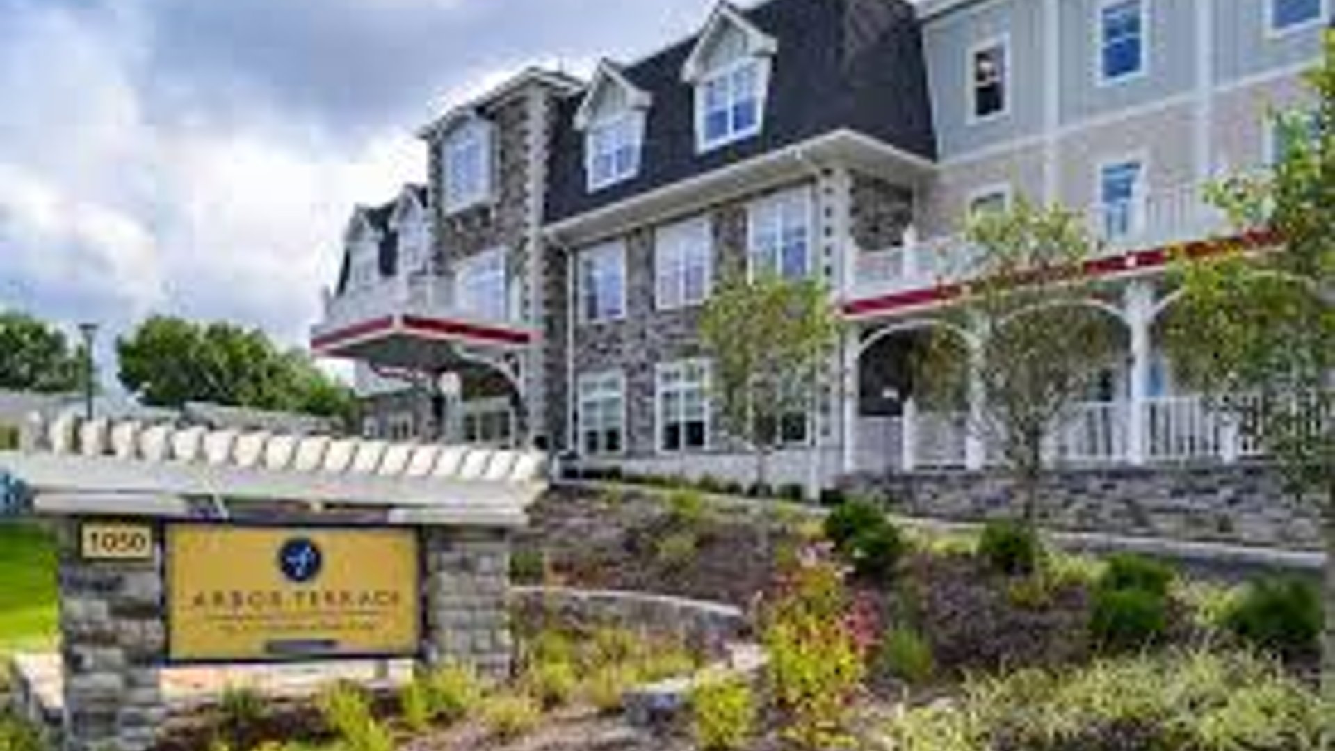 System.Collections.Generic.List`1[AFS.Common.Models.Photo] - Image 1