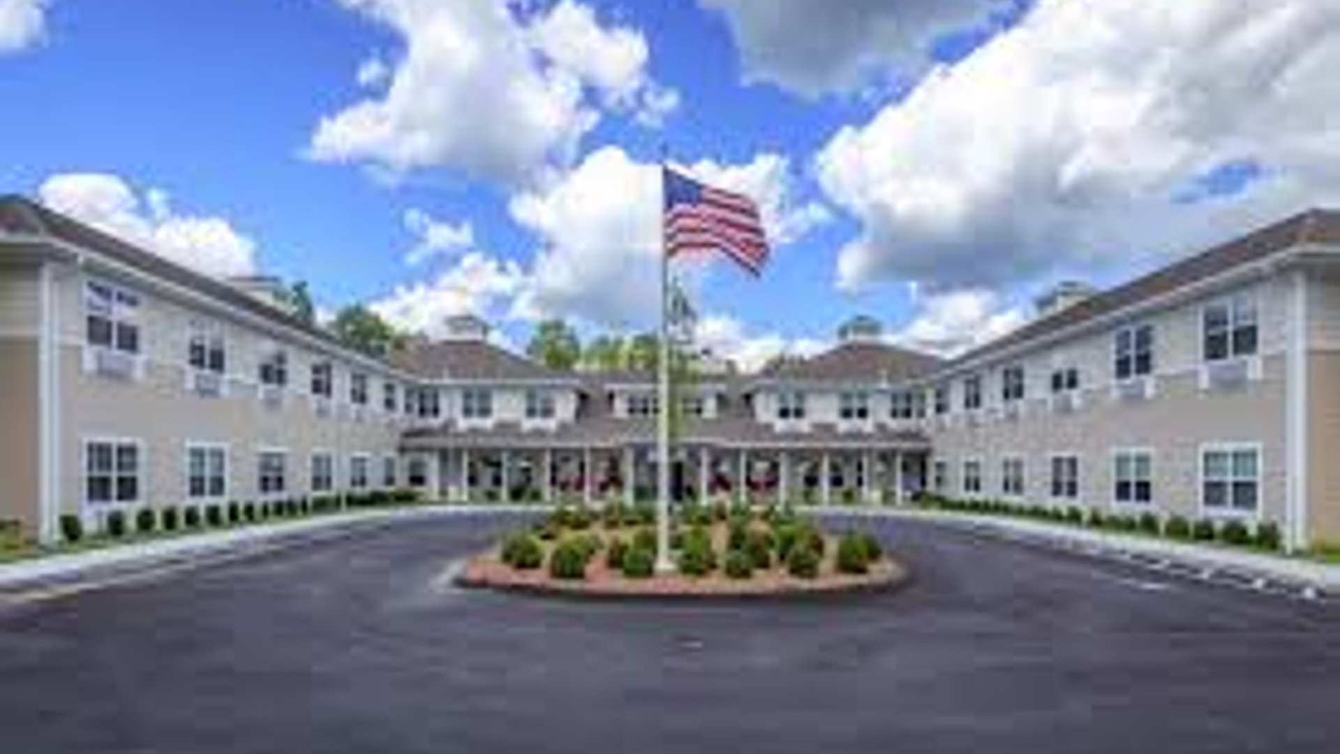 System.Collections.Generic.List`1[AFS.Common.Models.Photo] - Image 1