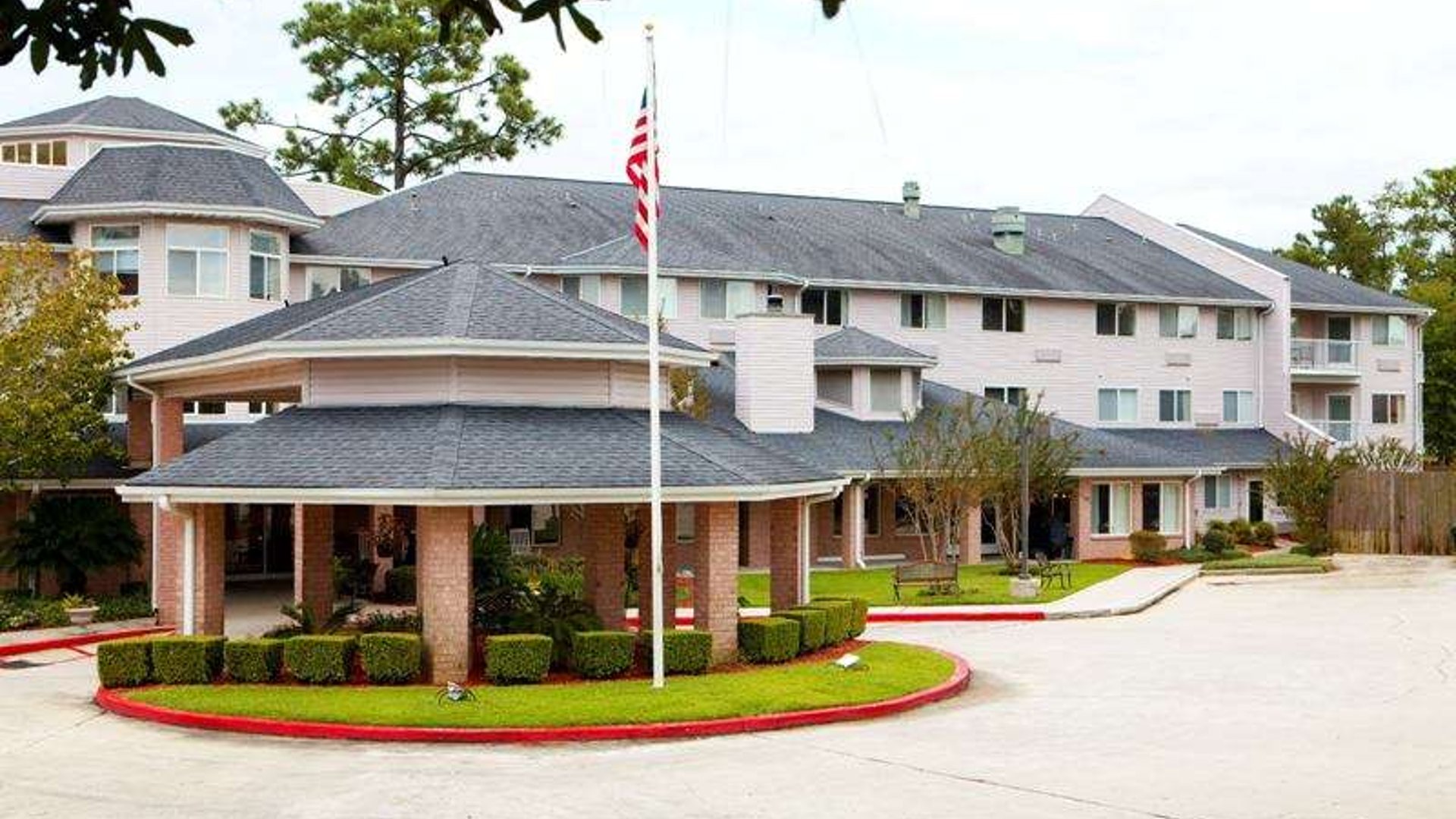 System.Collections.Generic.List`1[AFS.Common.Models.Photo] - Image 1