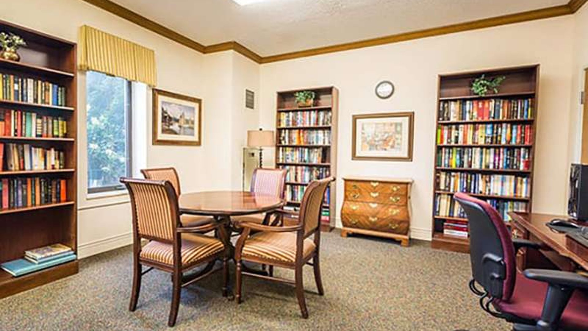 System.Collections.Generic.List`1[AFS.Common.Models.Photo] - Image 3