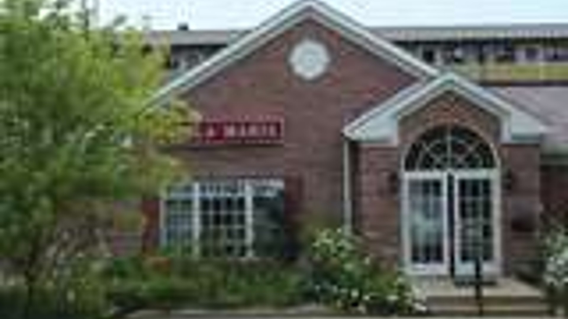 System.Collections.Generic.List`1[AFS.Common.Models.Photo] - Image 1