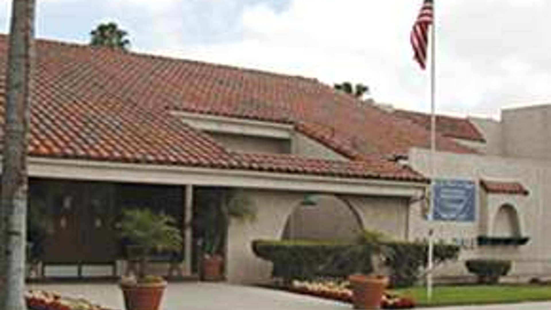 System.Collections.Generic.List`1[AFS.Common.Models.Photo] - Image 1