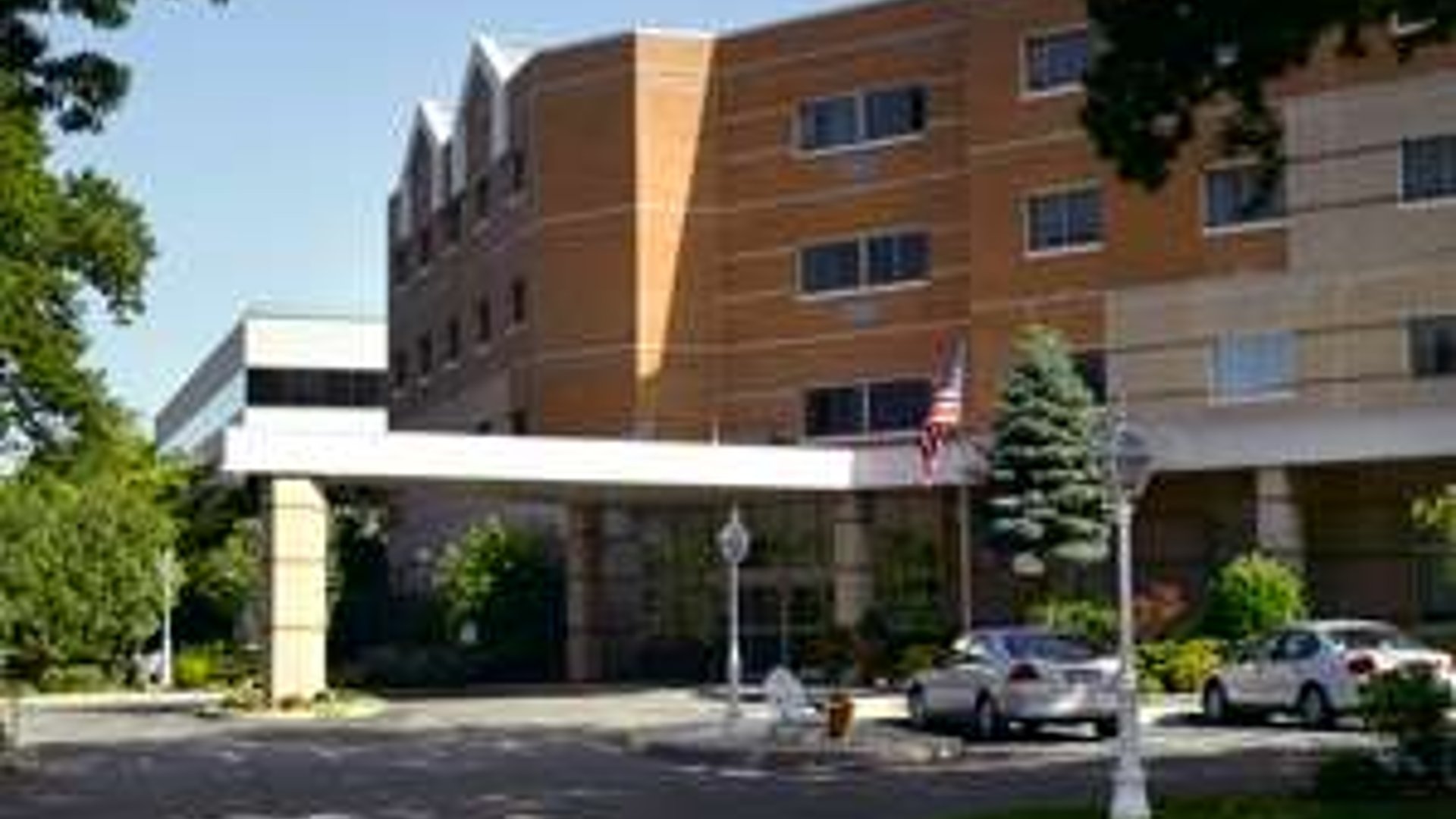 System.Collections.Generic.List`1[AFS.Common.Models.Photo] - Image 6