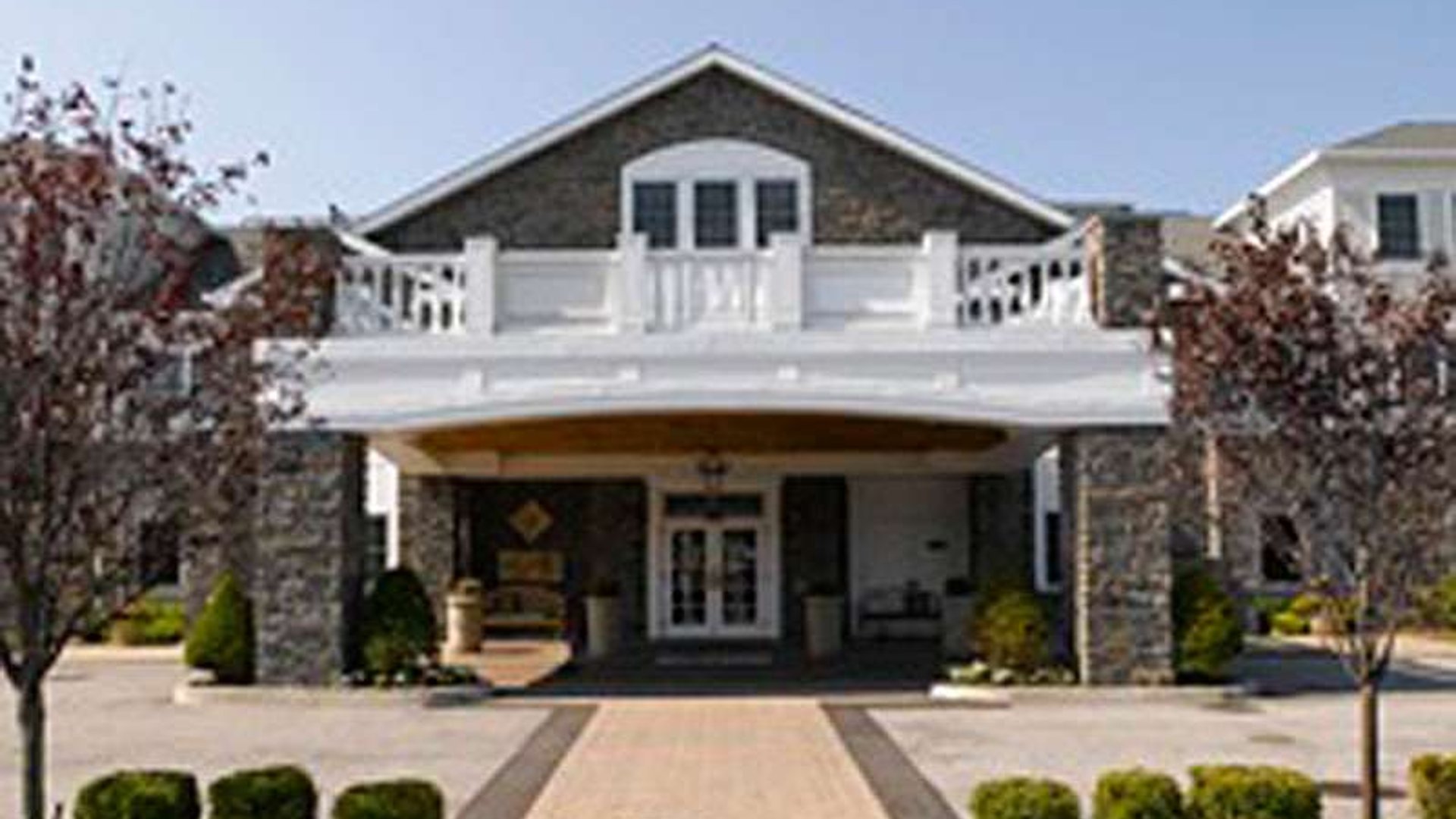 System.Collections.Generic.List`1[AFS.Common.Models.Photo] - Image 1