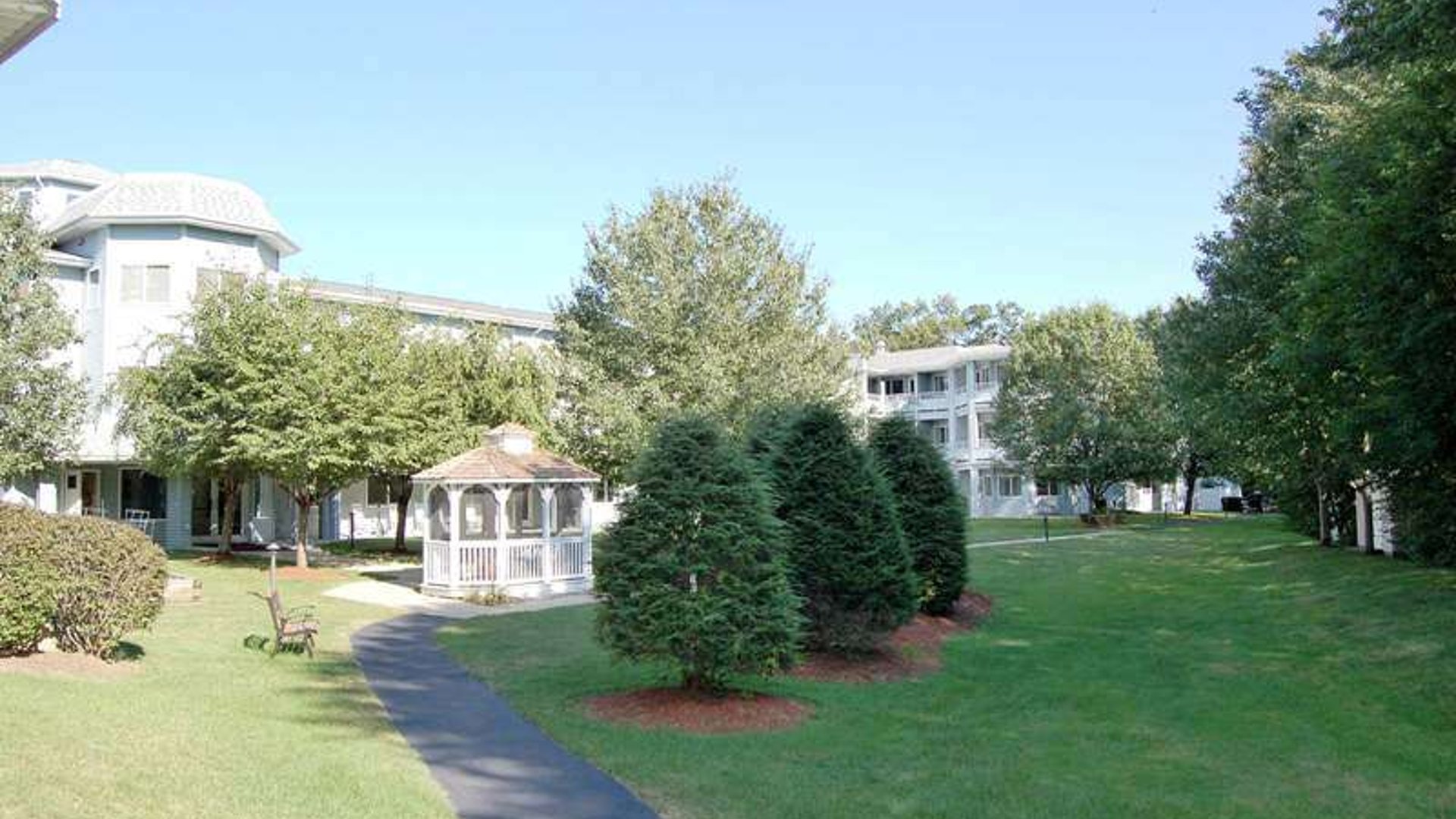 System.Collections.Generic.List`1[AFS.Common.Models.Photo] - Image 6