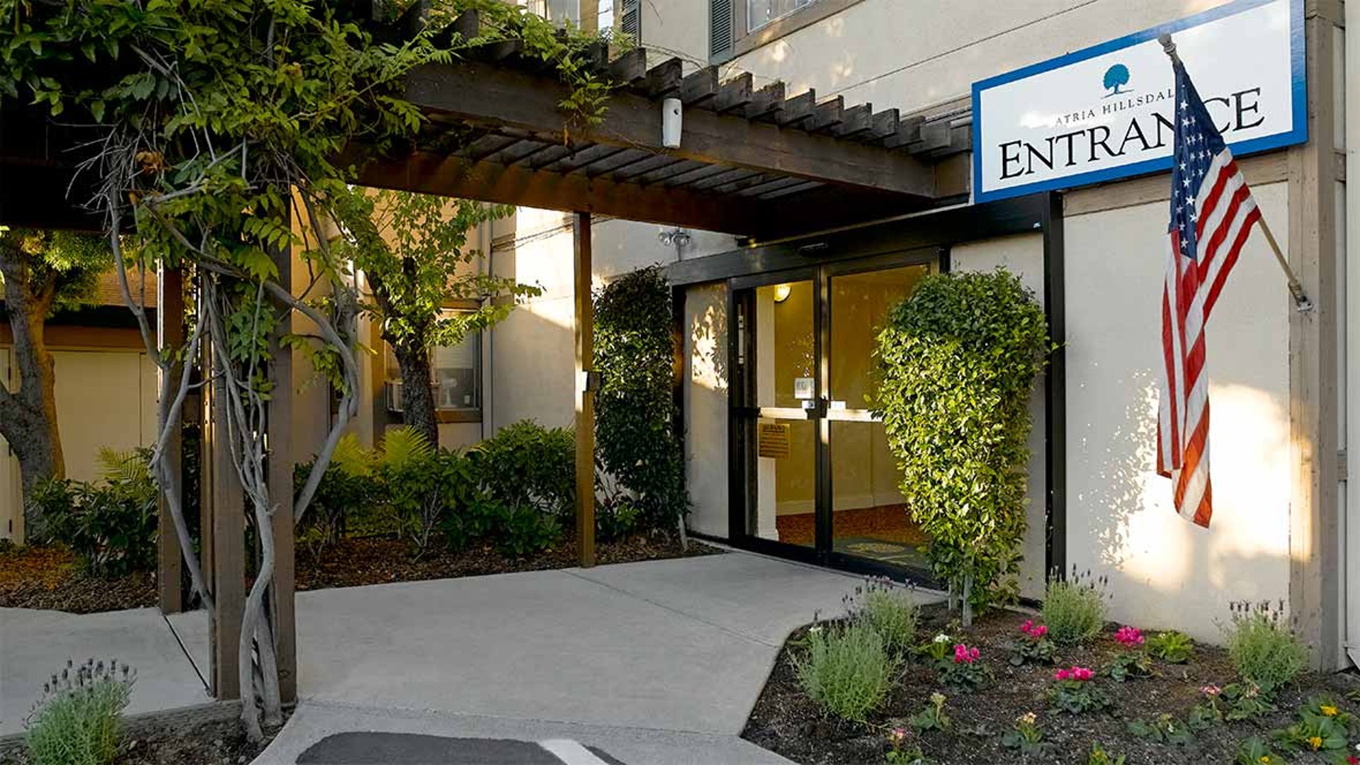 System.Collections.Generic.List`1[AFS.Common.Models.Photo] - Image 2