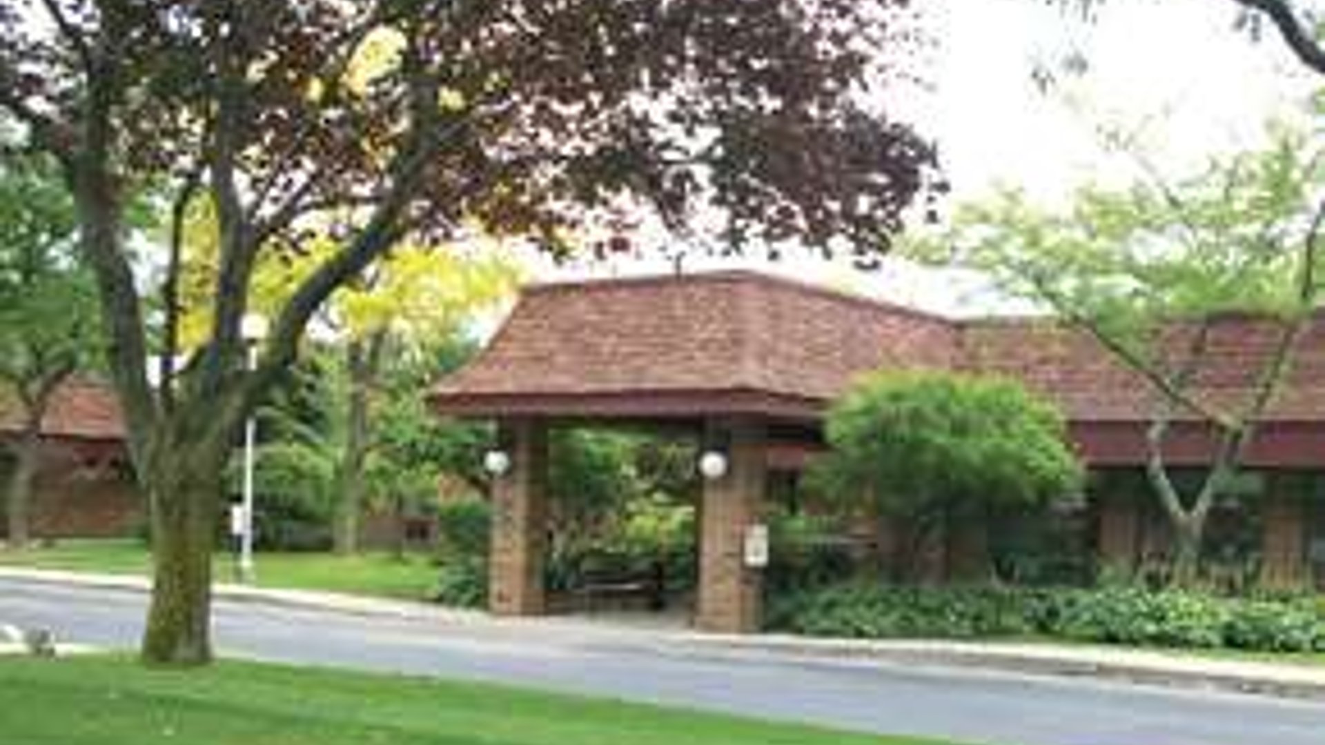 System.Collections.Generic.List`1[AFS.Common.Models.Photo] - Image 1