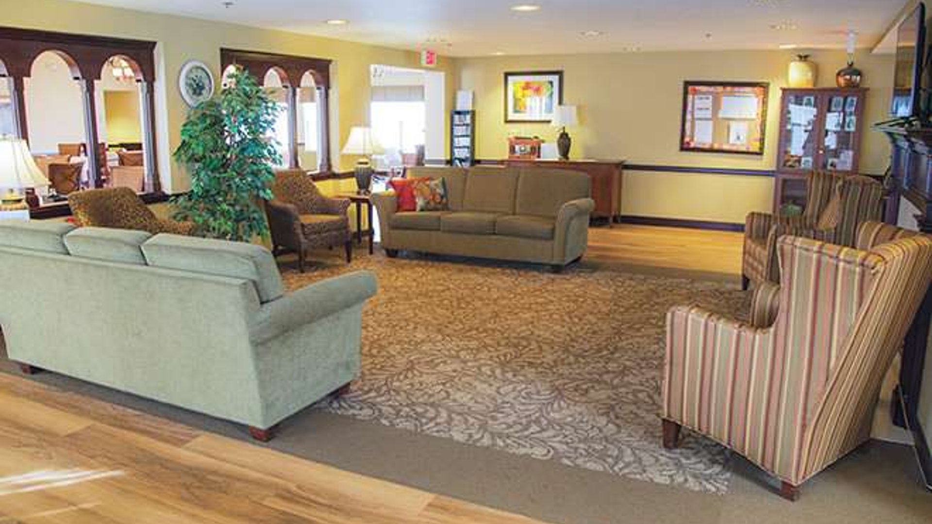 System.Collections.Generic.List`1[AFS.Common.Models.Photo] - Image 2