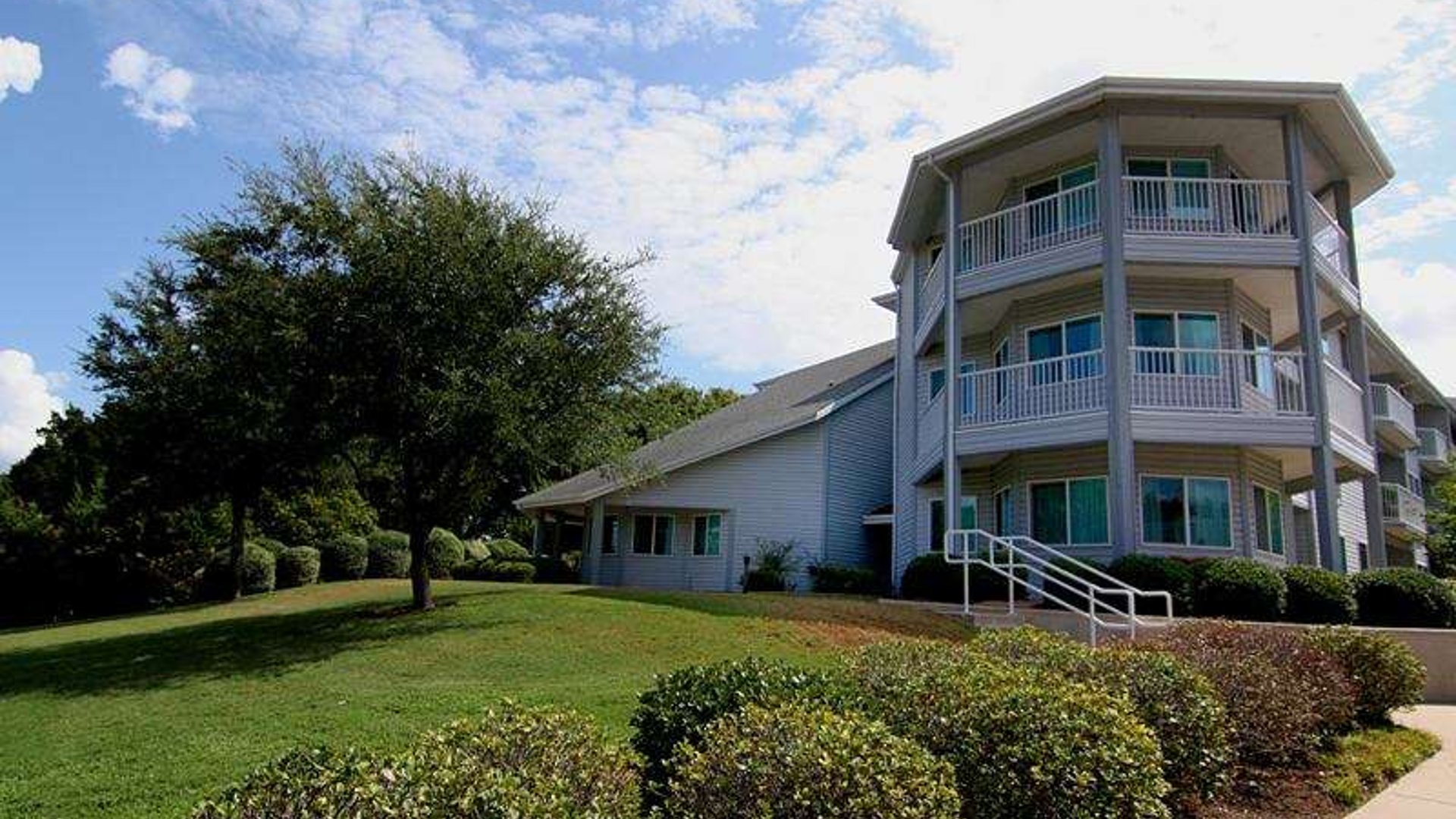 System.Collections.Generic.List`1[AFS.Common.Models.Photo] - Image 6