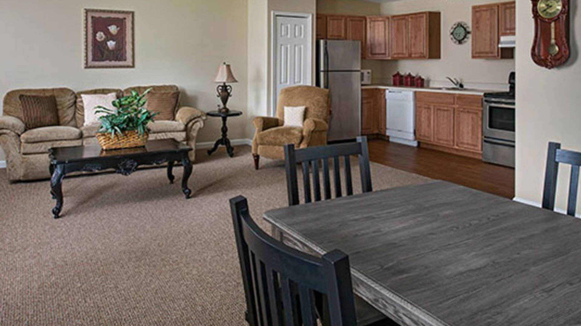 System.Collections.Generic.List`1[AFS.Common.Models.Photo] - Image 4