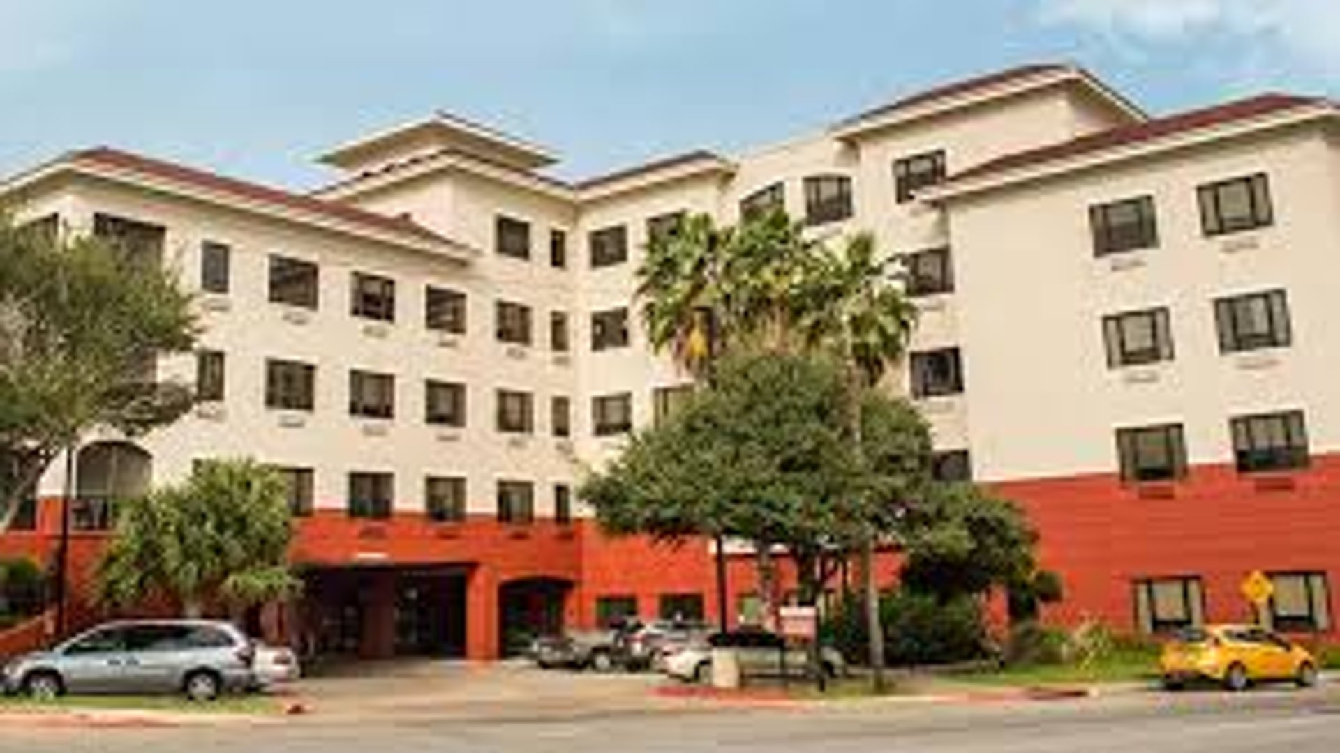 System.Collections.Generic.List`1[AFS.Common.Models.Photo] - Image 1