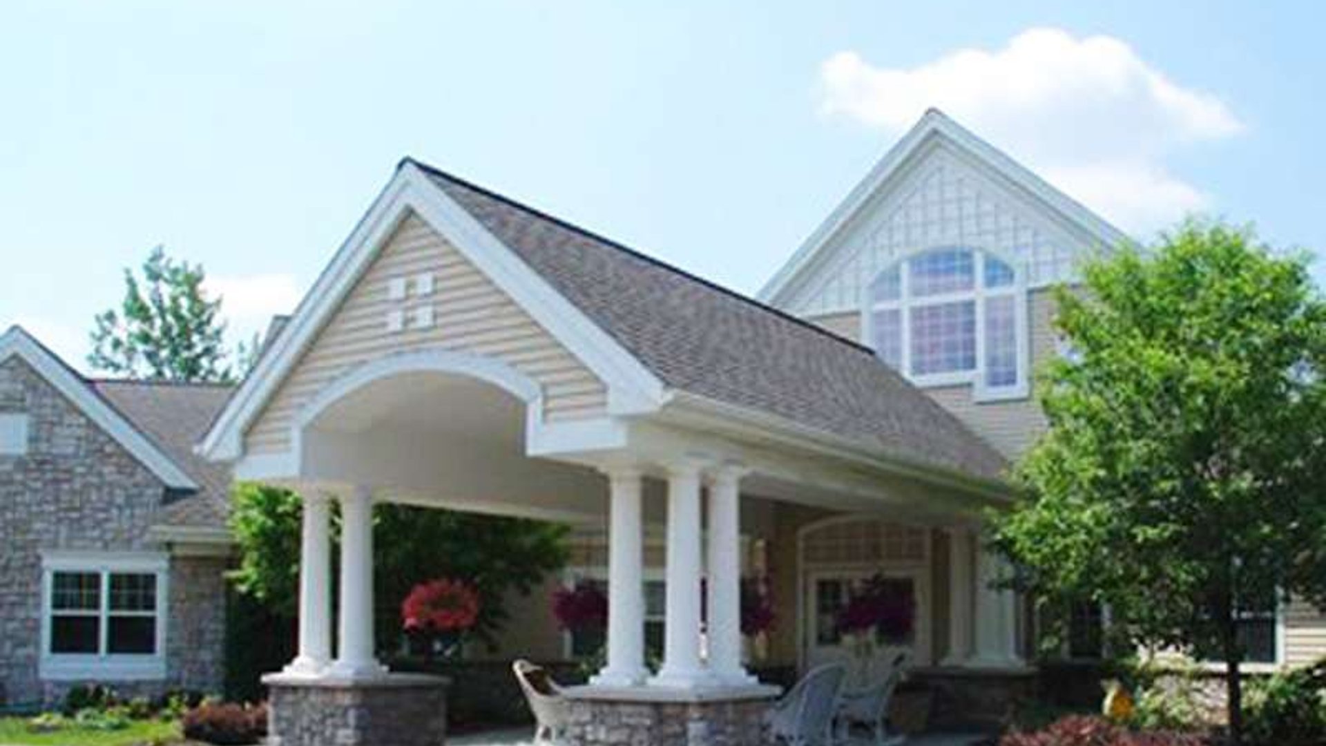 System.Collections.Generic.List`1[AFS.Common.Models.Photo] - Image 1