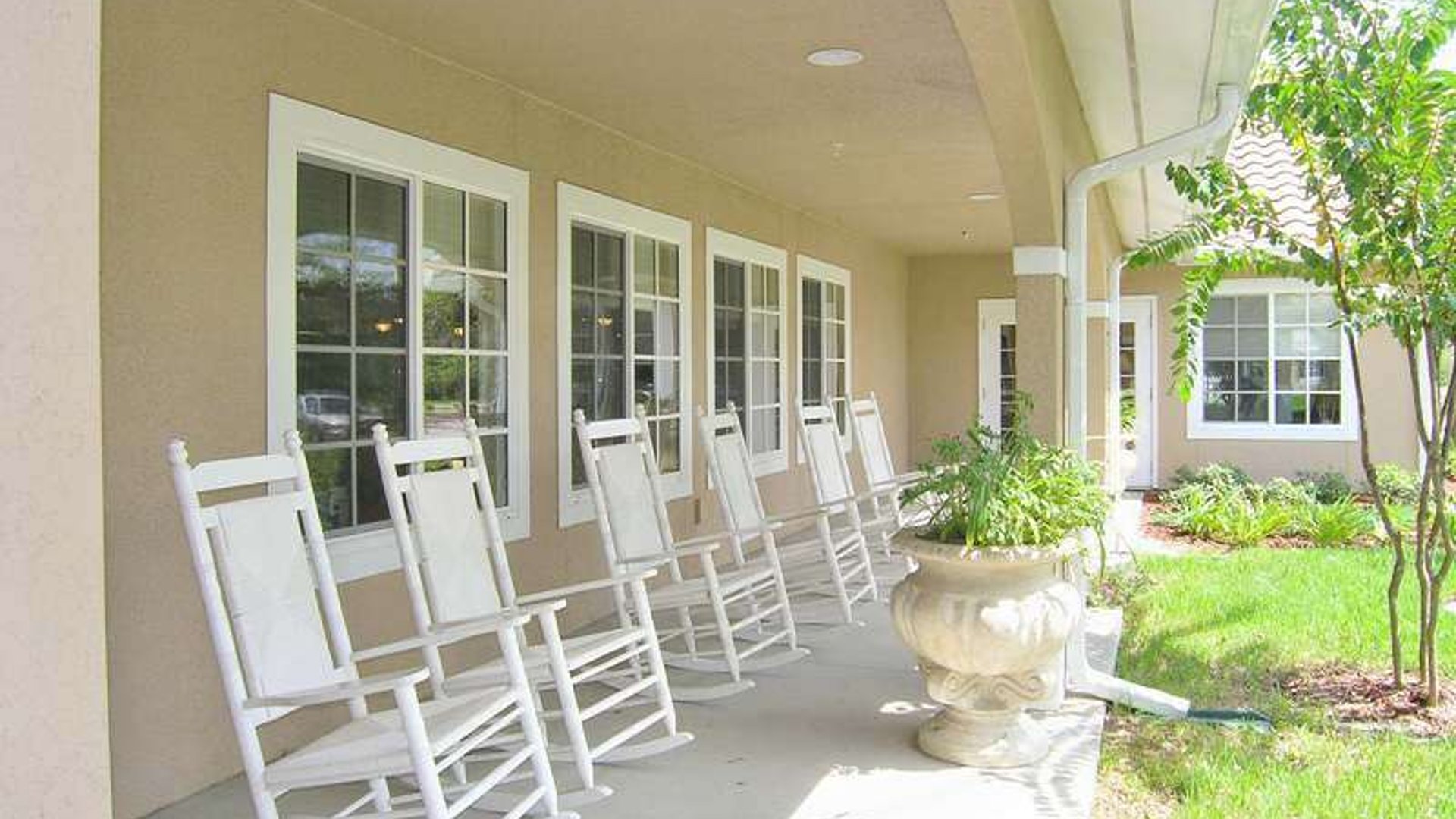 System.Collections.Generic.List`1[AFS.Common.Models.Photo] - Image 6