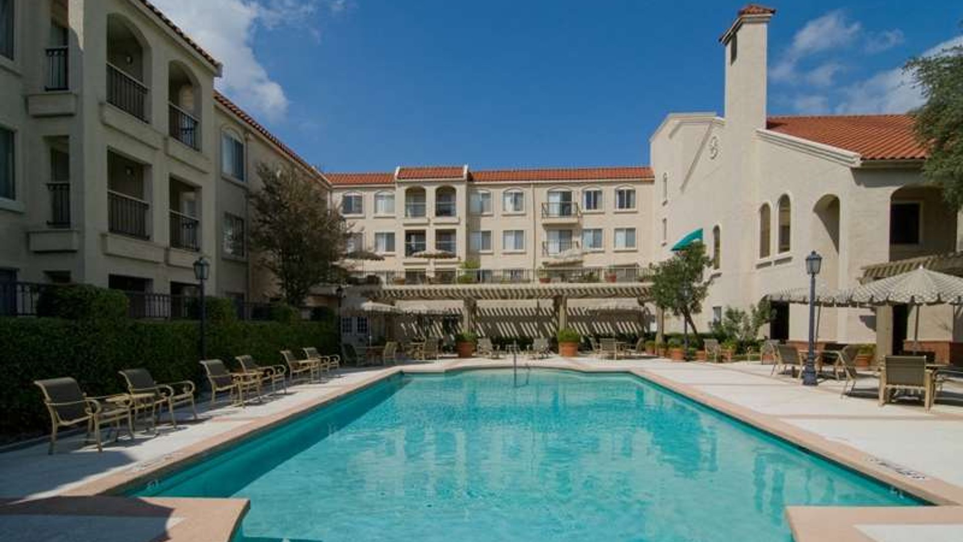 System.Collections.Generic.List`1[AFS.Common.Models.Photo] - Image 6