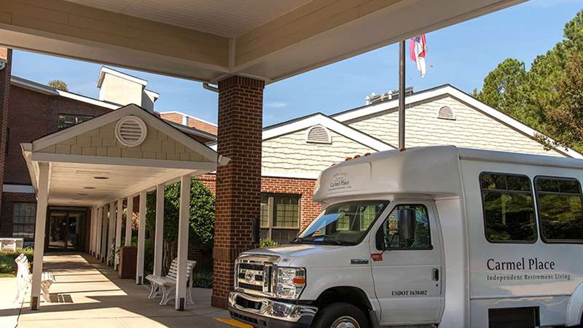 System.Collections.Generic.List`1[AFS.Common.Models.Photo] - Image 1