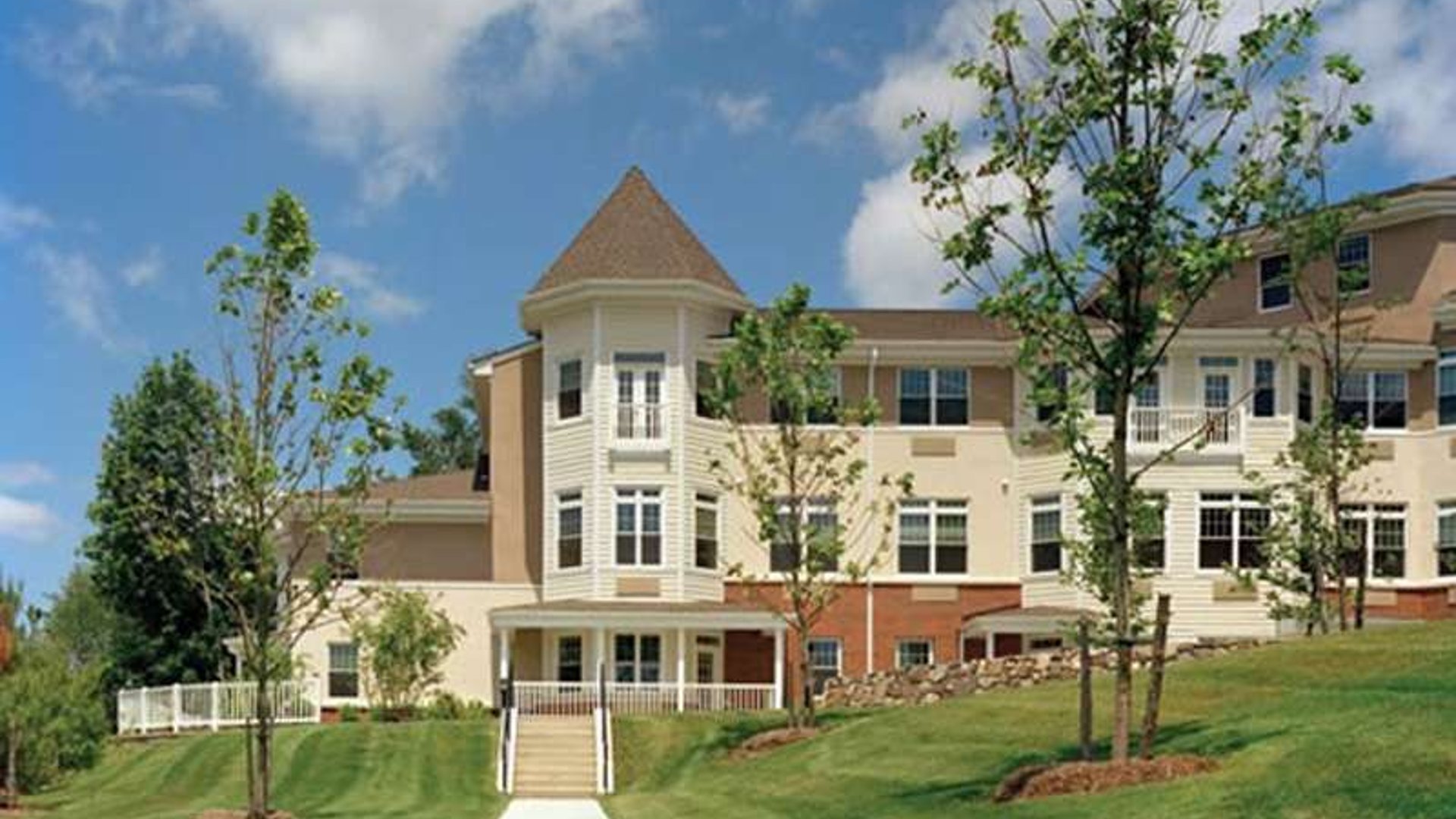 System.Collections.Generic.List`1[AFS.Common.Models.Photo] - Image 2