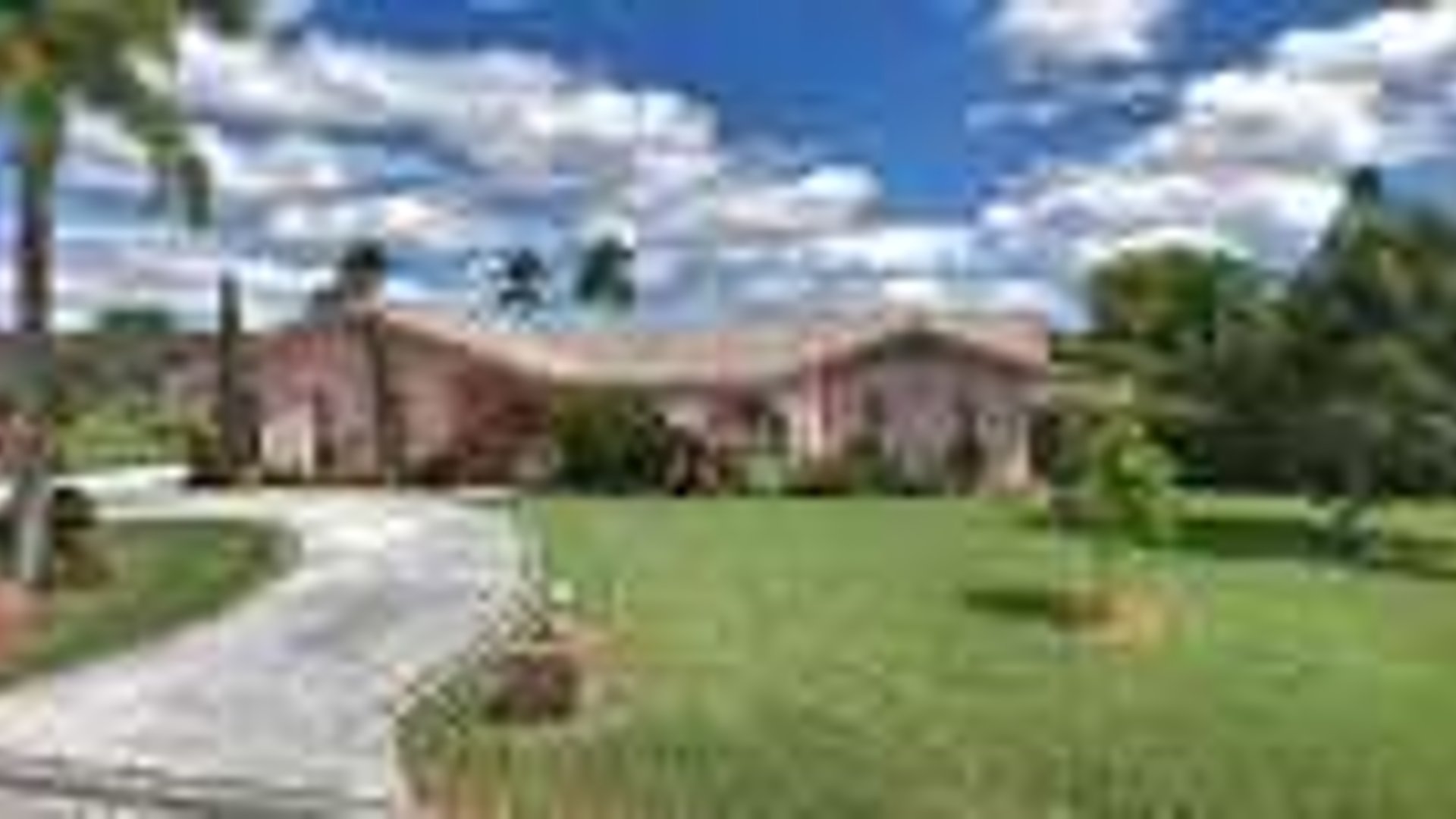 System.Collections.Generic.List`1[AFS.Common.Models.Photo] - Image 1