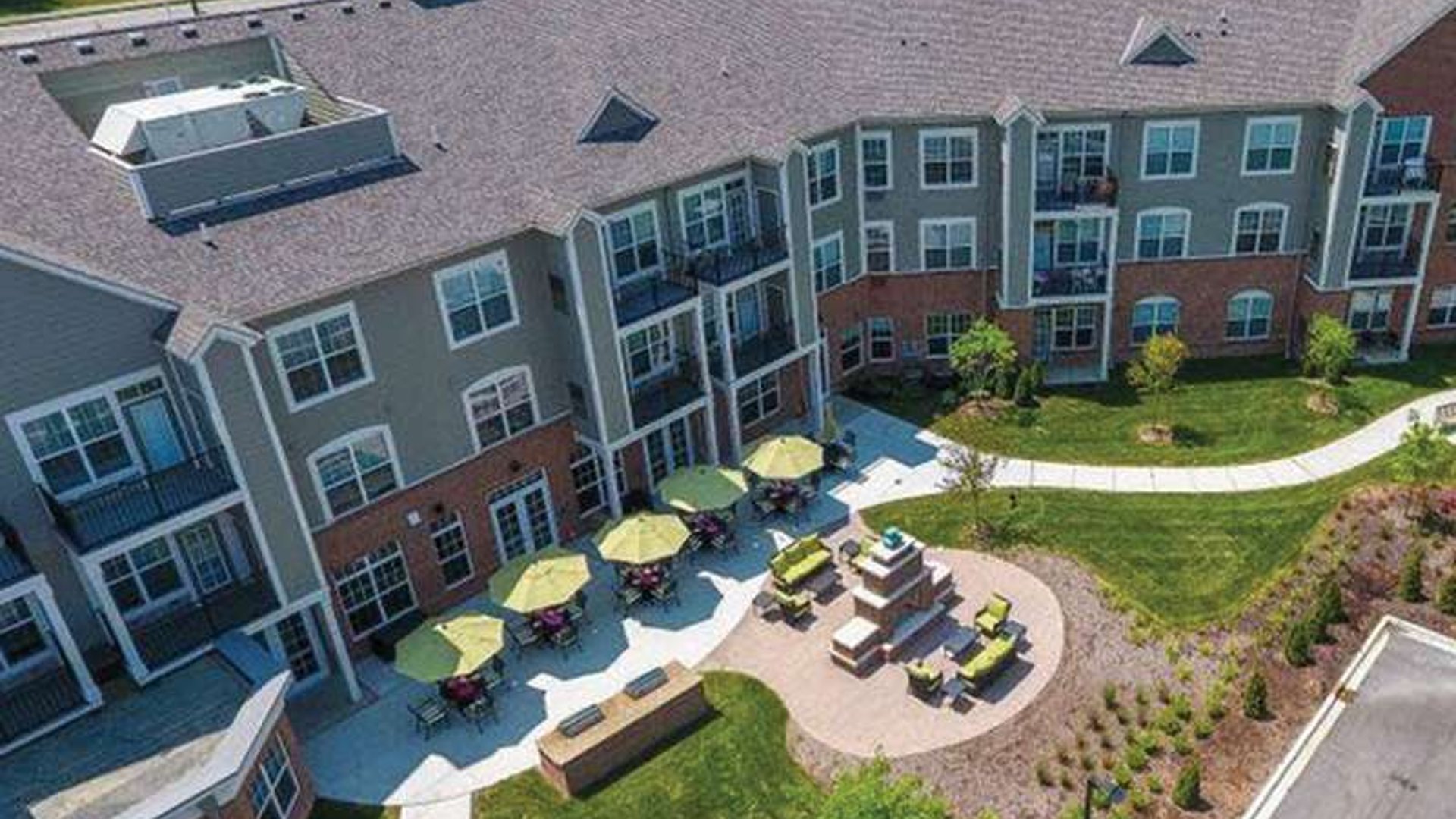 System.Collections.Generic.List`1[AFS.Common.Models.Photo] - Image 2