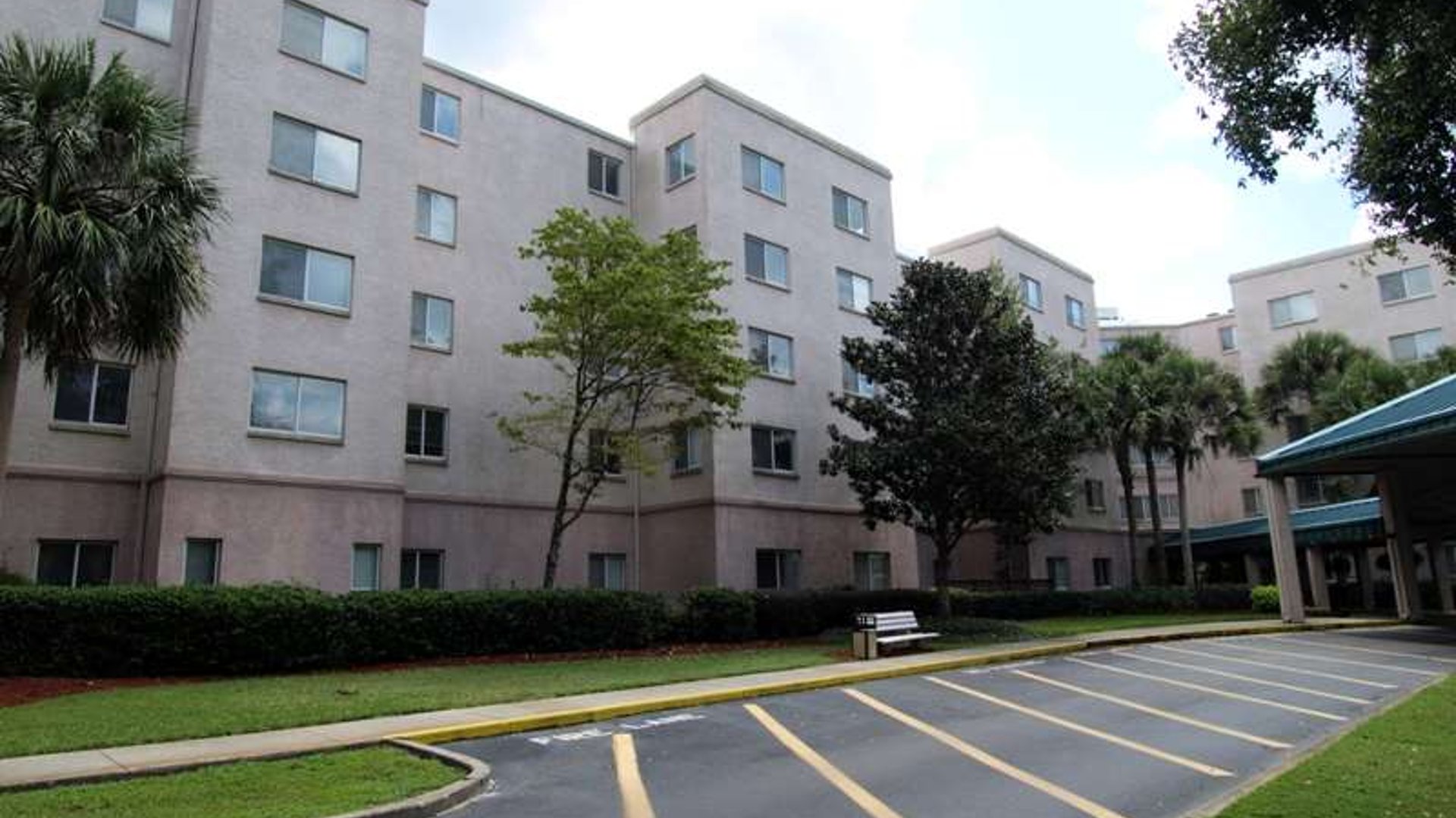 System.Collections.Generic.List`1[AFS.Common.Models.Photo] - Image 6