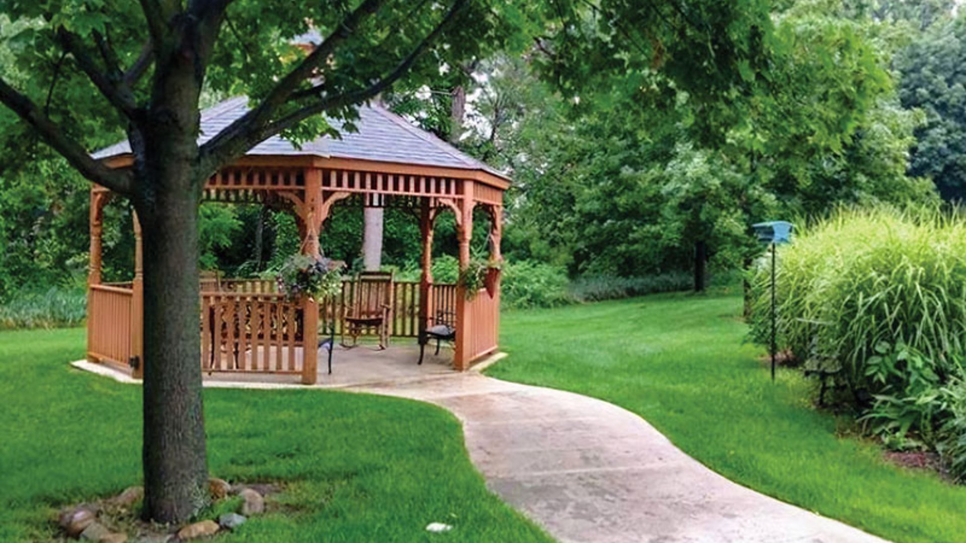 System.Collections.Generic.List`1[AFS.Common.Models.Photo] - Image 1