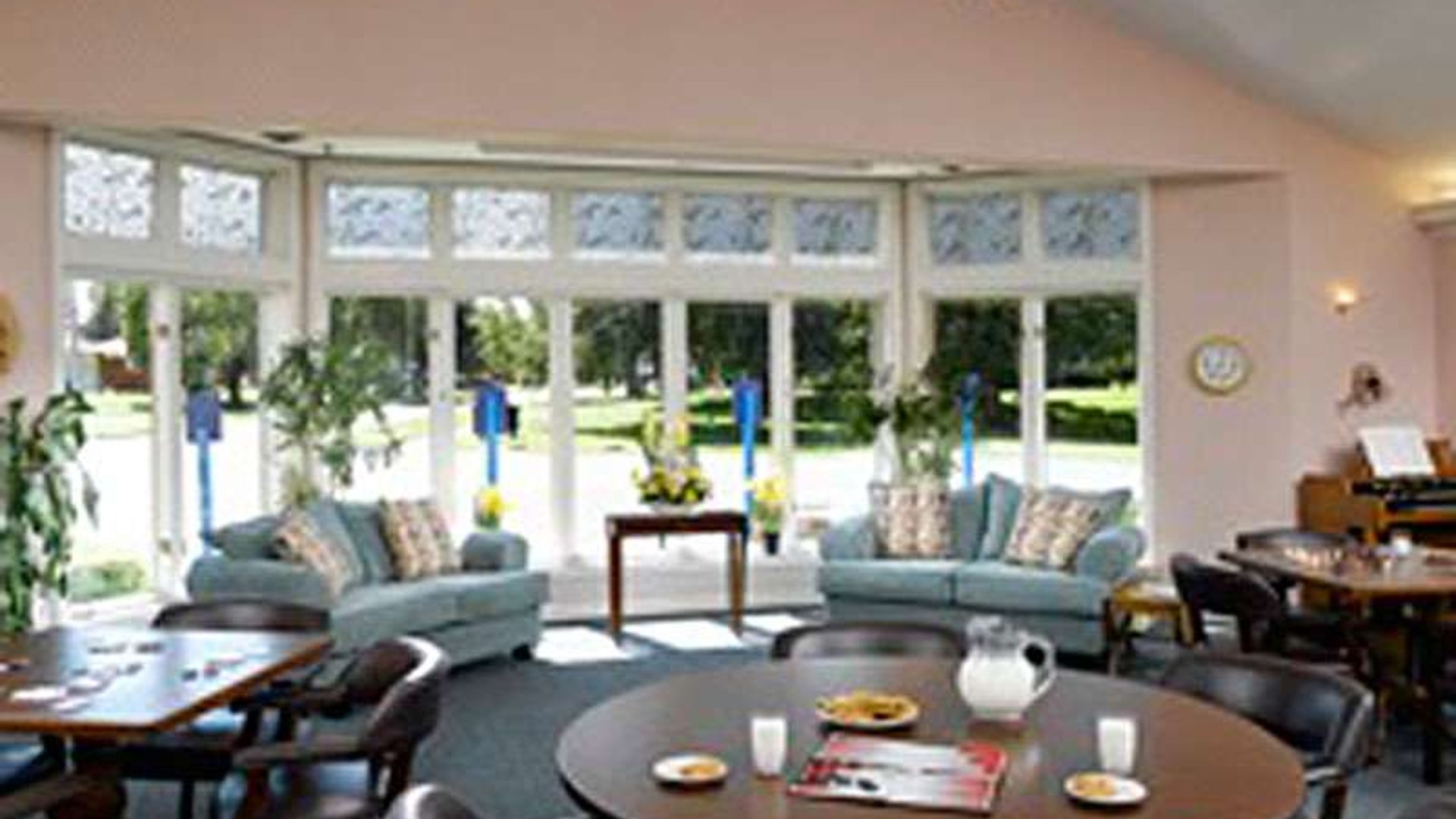 System.Collections.Generic.List`1[AFS.Common.Models.Photo] - Image 3