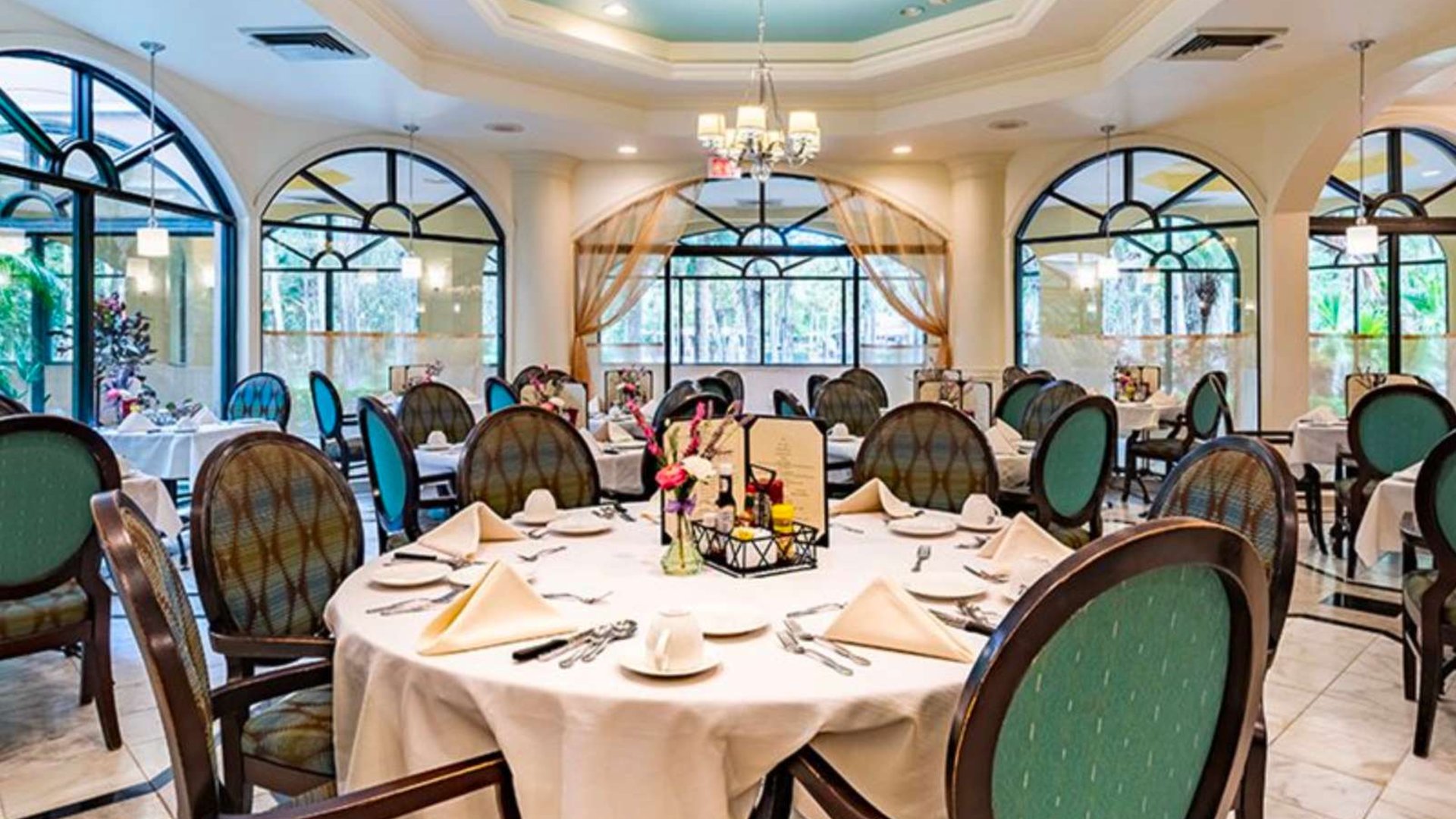 System.Collections.Generic.List`1[AFS.Common.Models.Photo] - Image 1