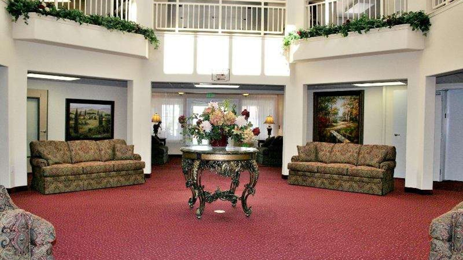 System.Collections.Generic.List`1[AFS.Common.Models.Photo] - Image 2