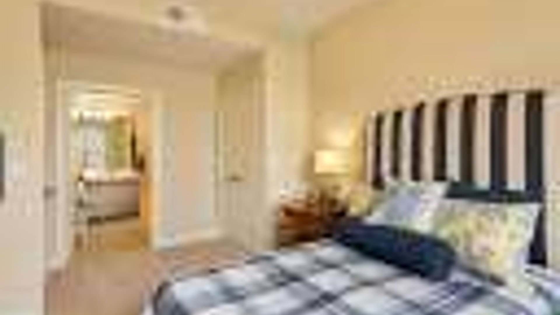 System.Collections.Generic.List`1[AFS.Common.Models.Photo] - Image 4