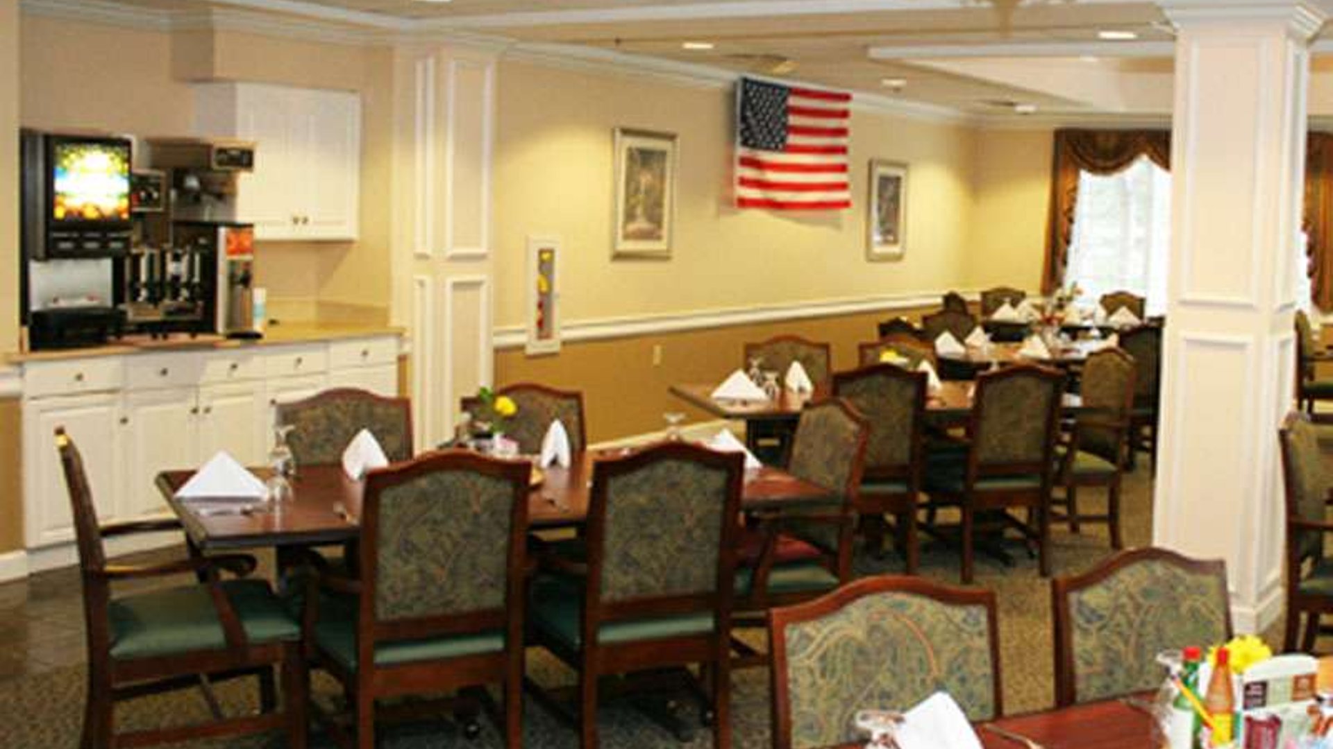 System.Collections.Generic.List`1[AFS.Common.Models.Photo] - Image 2