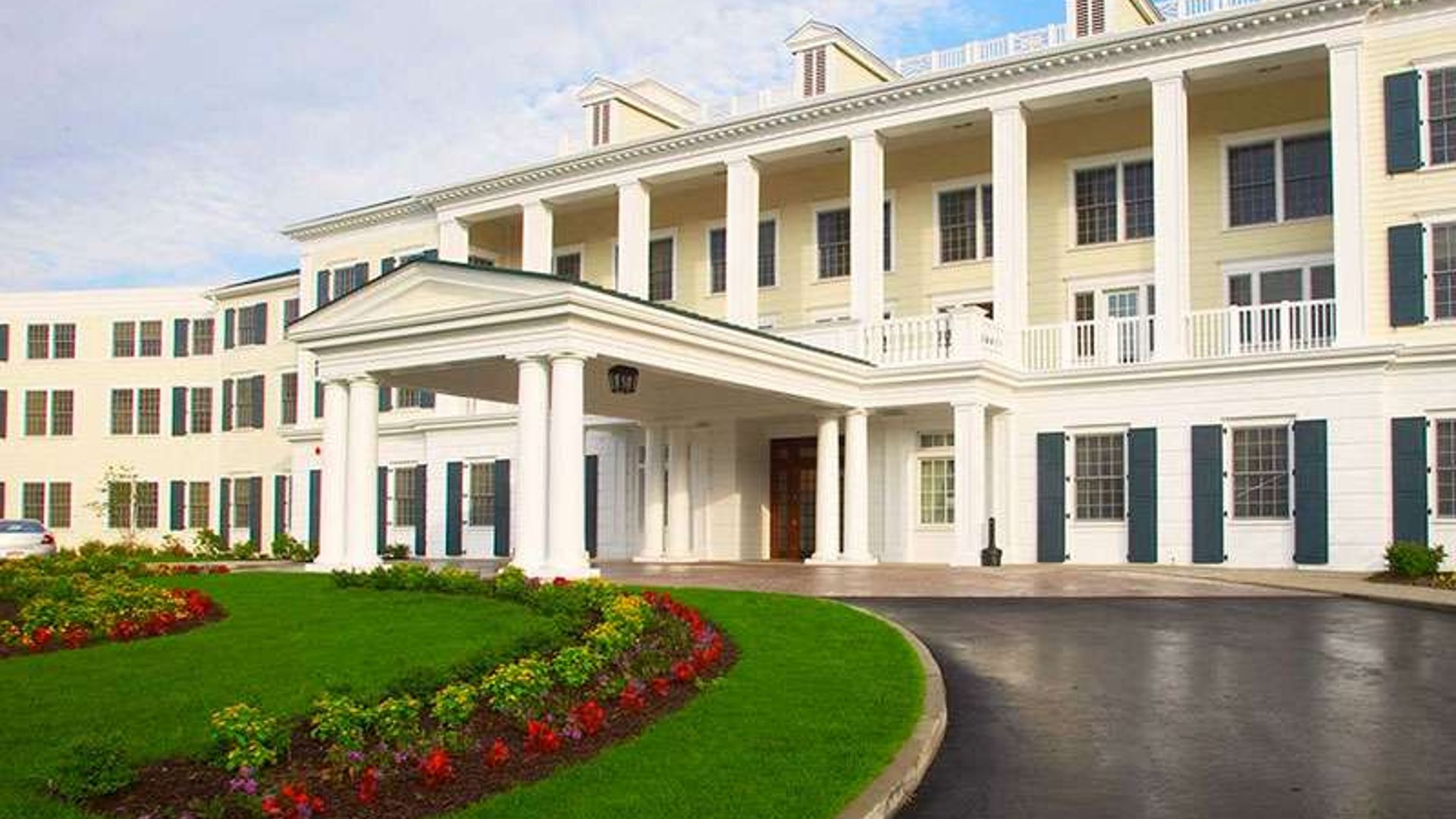 System.Collections.Generic.List`1[AFS.Common.Models.Photo] - Image 1