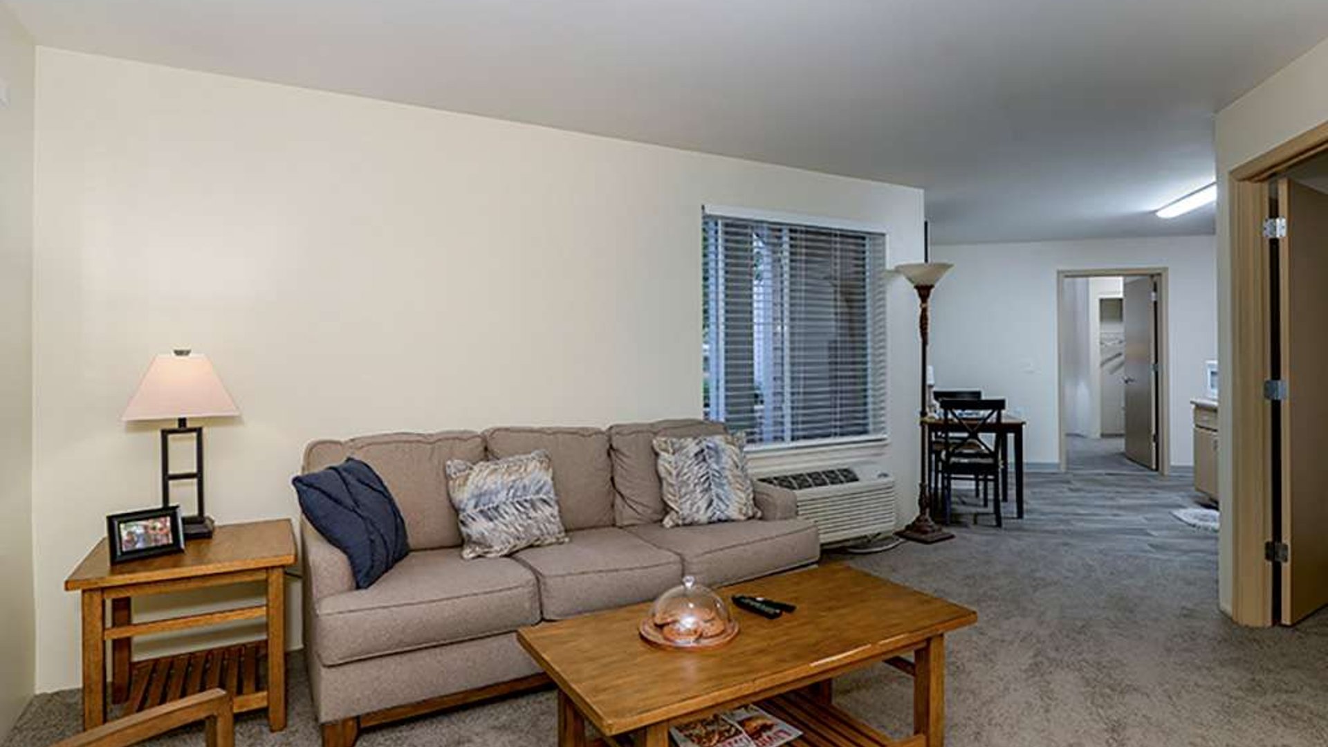 System.Collections.Generic.List`1[AFS.Common.Models.Photo] - Image 6