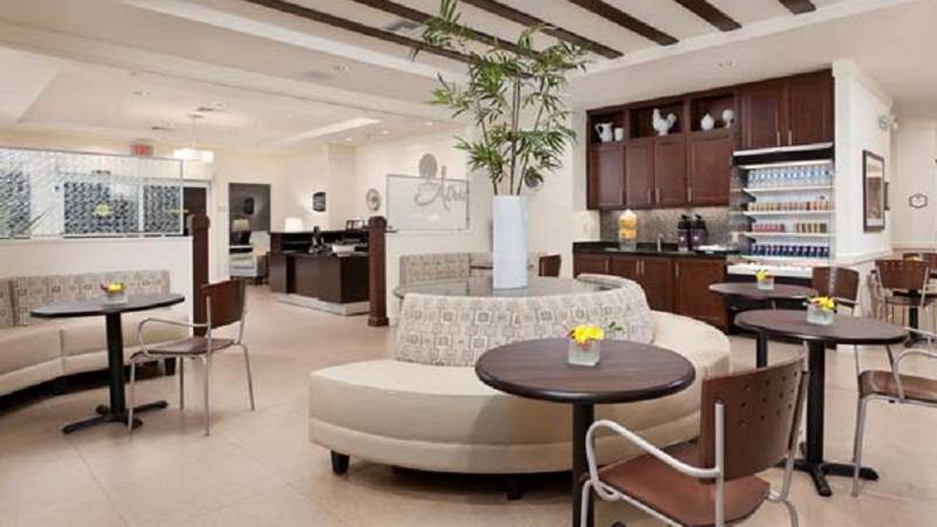 System.Collections.Generic.List`1[AFS.Common.Models.Photo] - Image 6