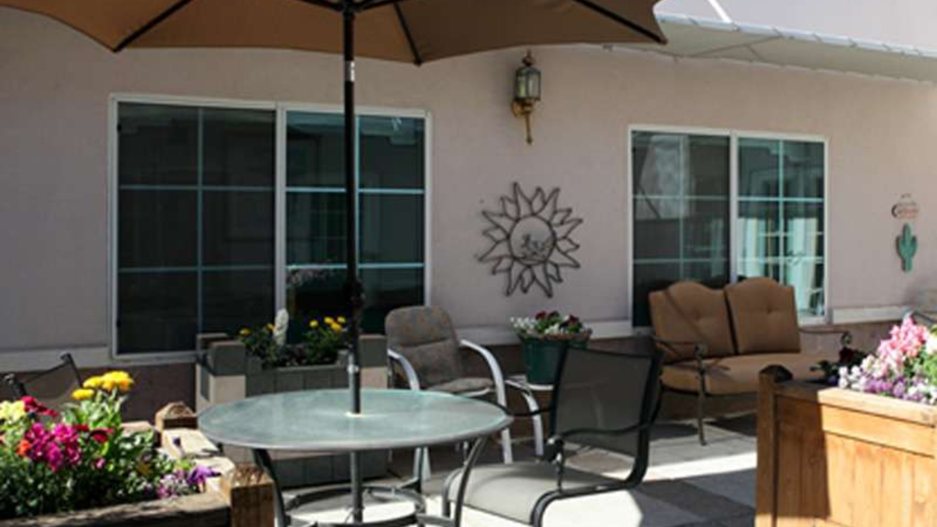 System.Collections.Generic.List`1[AFS.Common.Models.Photo] - Image 4