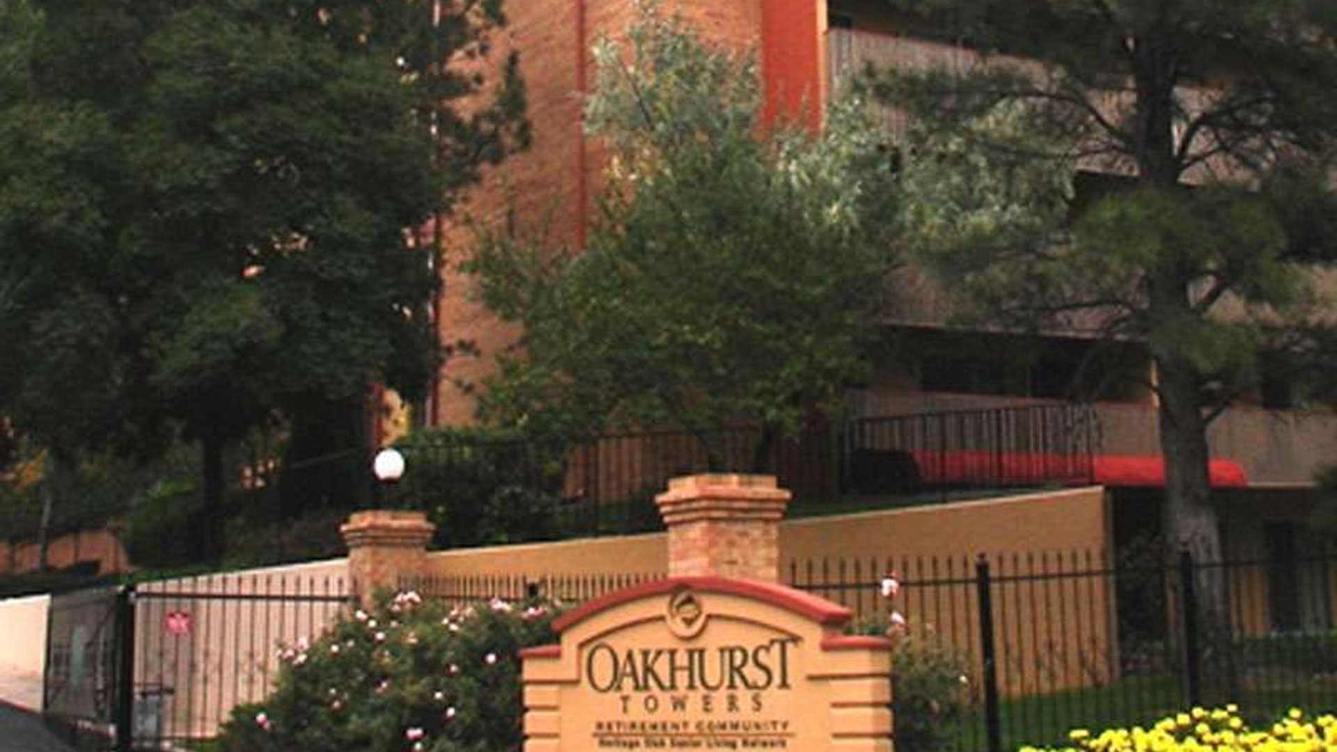 System.Collections.Generic.List`1[AFS.Common.Models.Photo] - Image 1